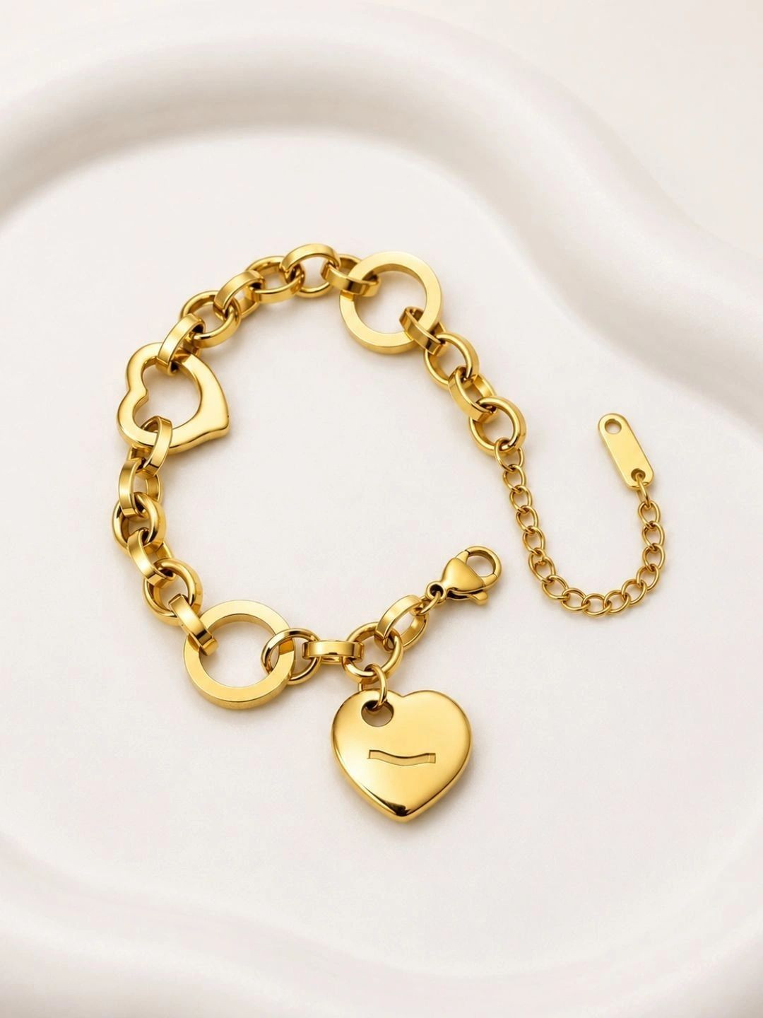 DIVING SWAN Women 18K Thick Gold Plated Amaya Heart Charm Bracelet