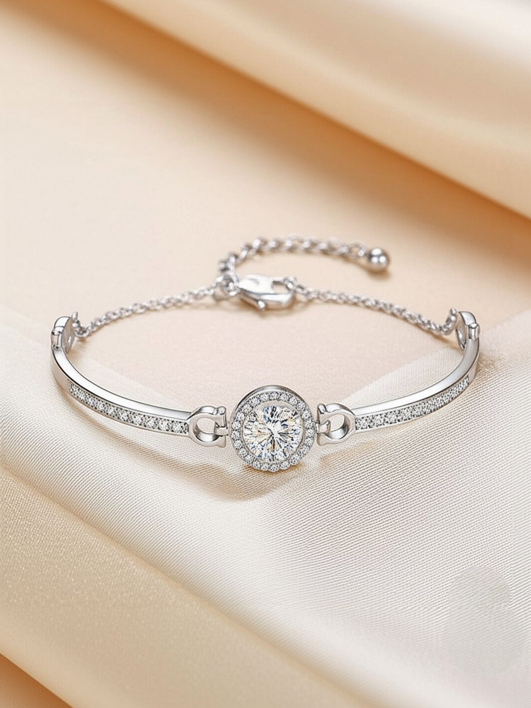DressBerry Women Cubic Zirconia Silver-Plated Link Bracelet