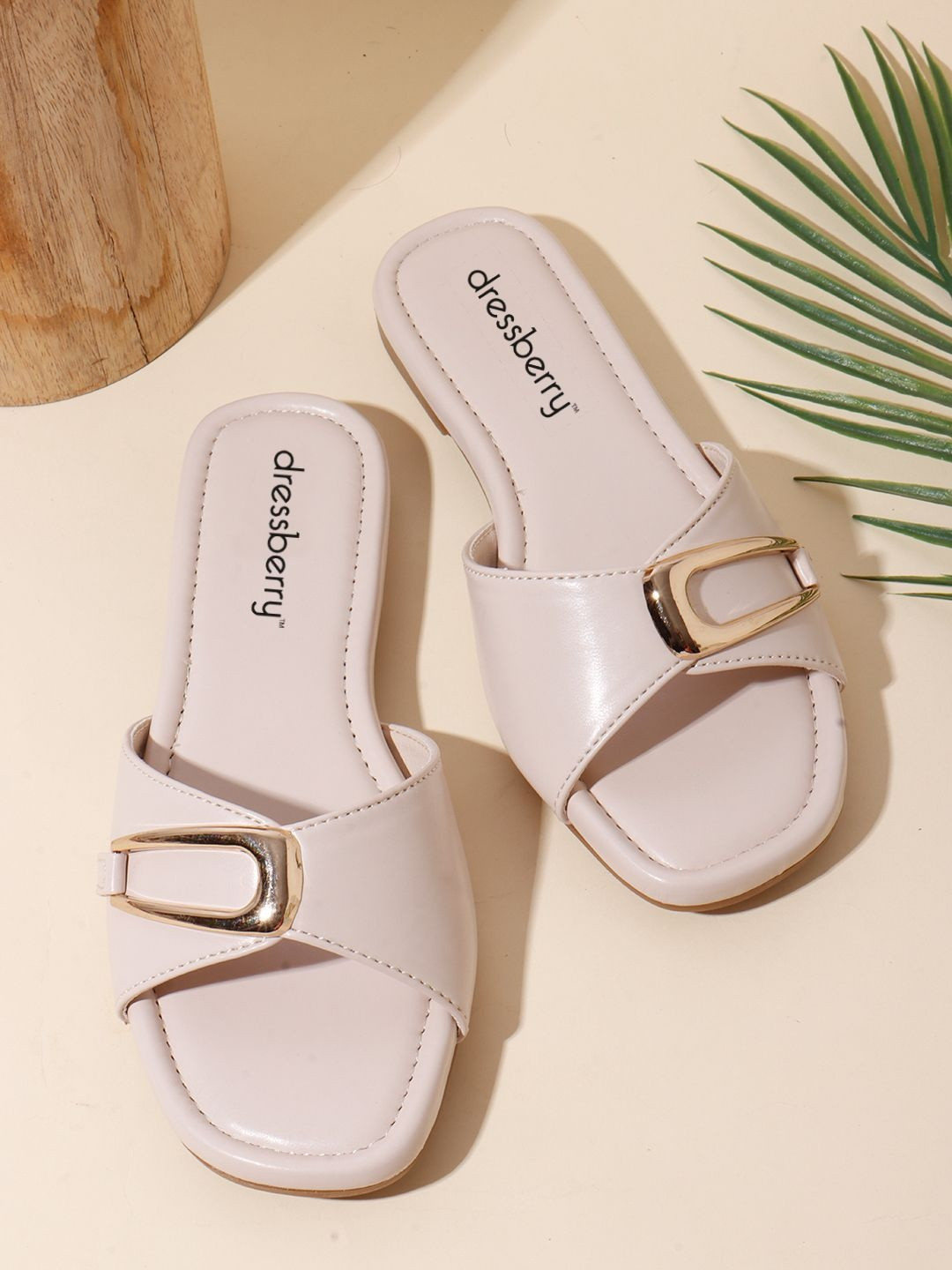 DressBerry Women Open Toe Flats with Buckles