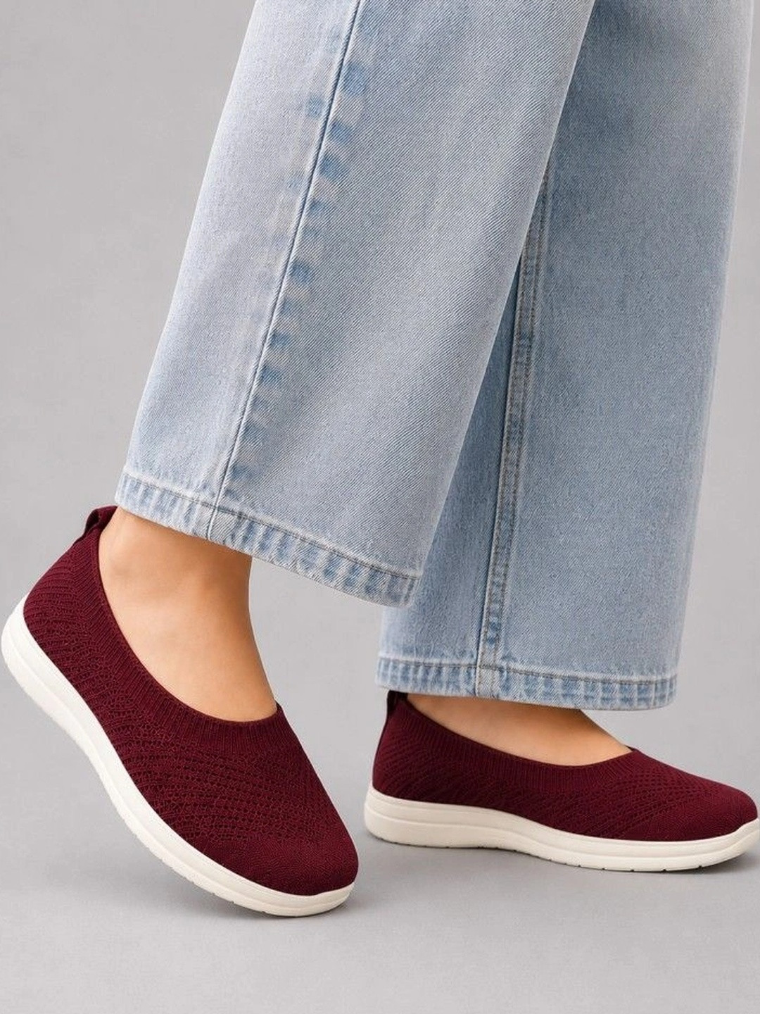 KRAASA Women Slip-On Sneakers