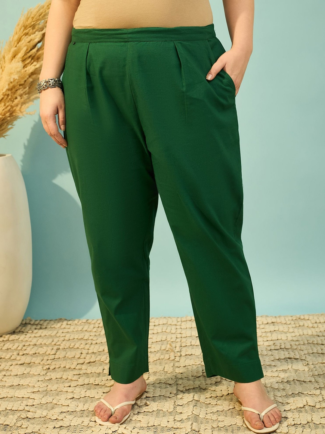 DressBerry Women Cotton Solid Mid-Rise Flat-Front Regular Trousers