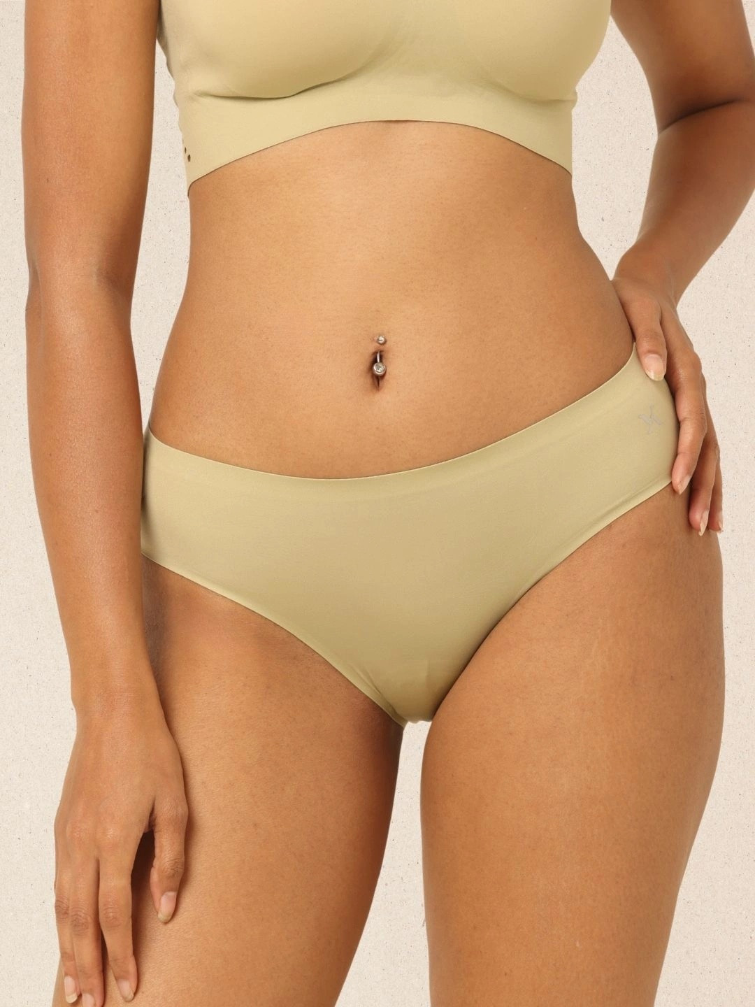 Krvvy Low-Rise Seamless Bikini Briefs With No Visible Lines