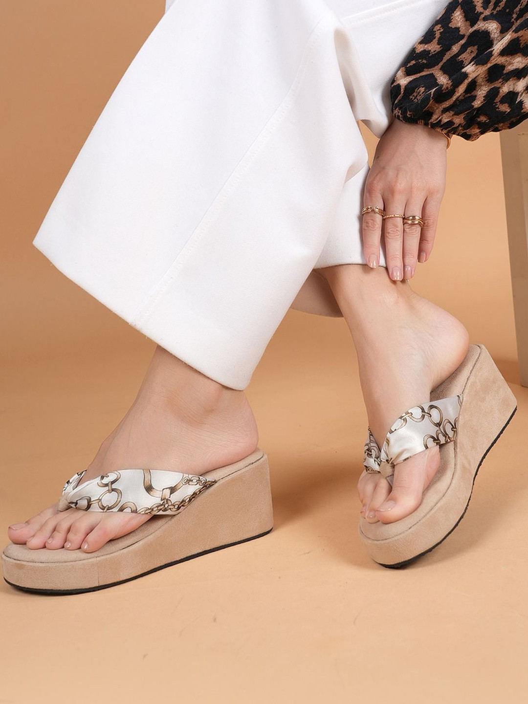 DressBerry Embellished Platform Sandals