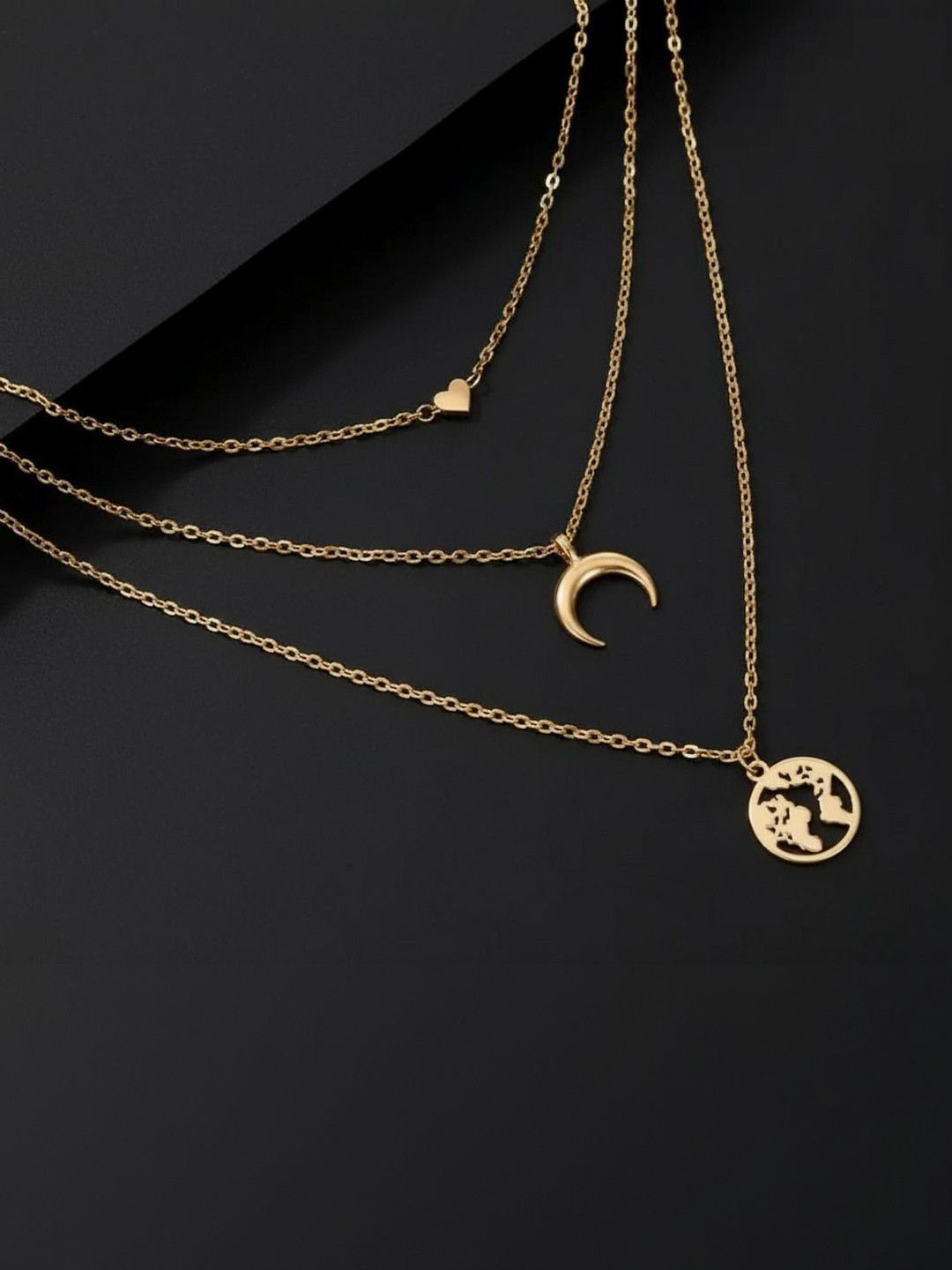 DressBerry Gold-Plated Layered Pendant With Chain