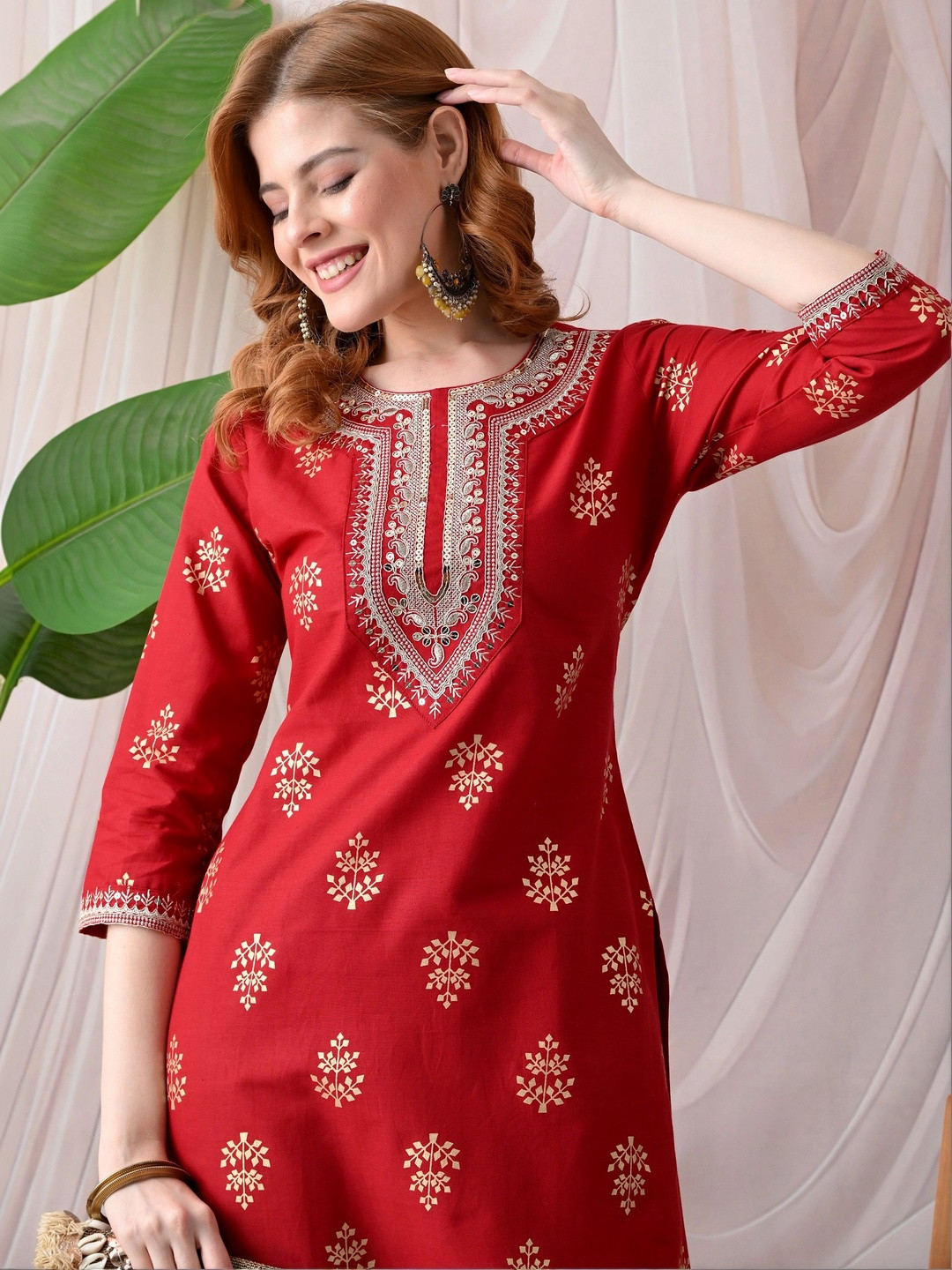 KKOUTFITS Women Ethnic Motifs Printed Thread Work Kurta
