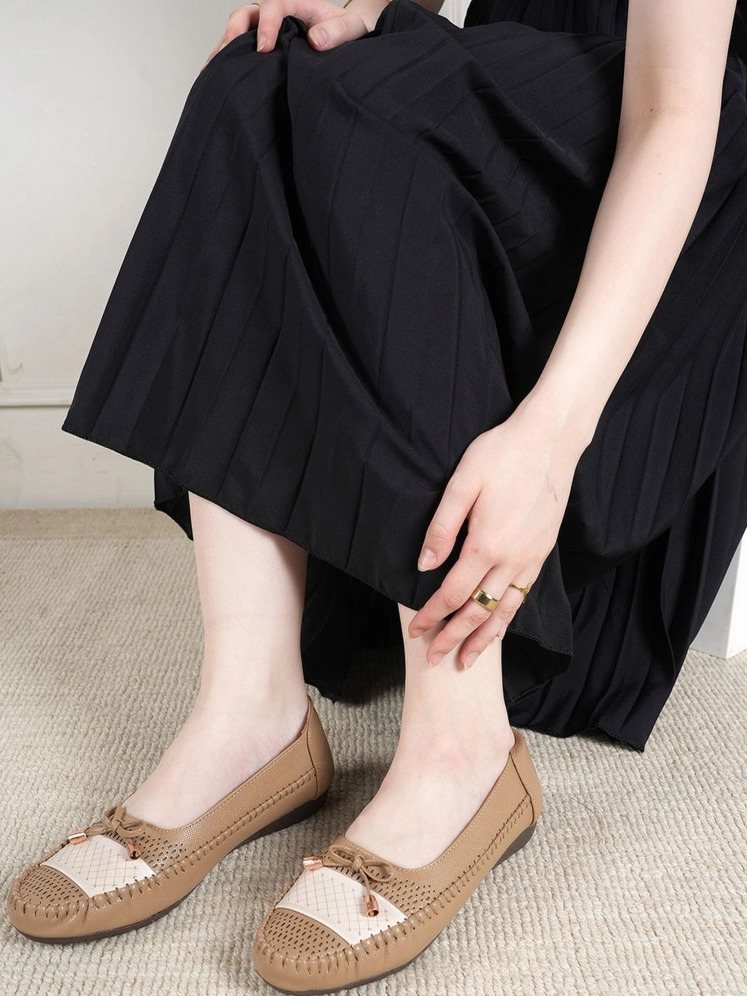 Mast & Harbour Women Textured Open Toe Flats with Bows
