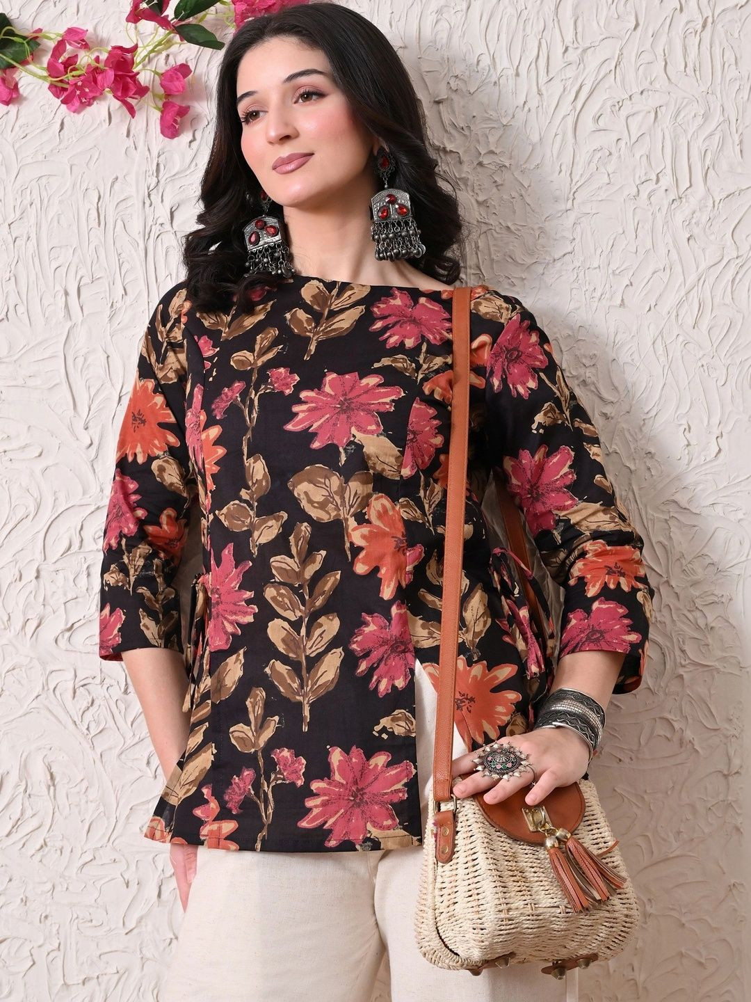SANGAKURTI Women Floral Printed Boat Neck Cotton Kurti