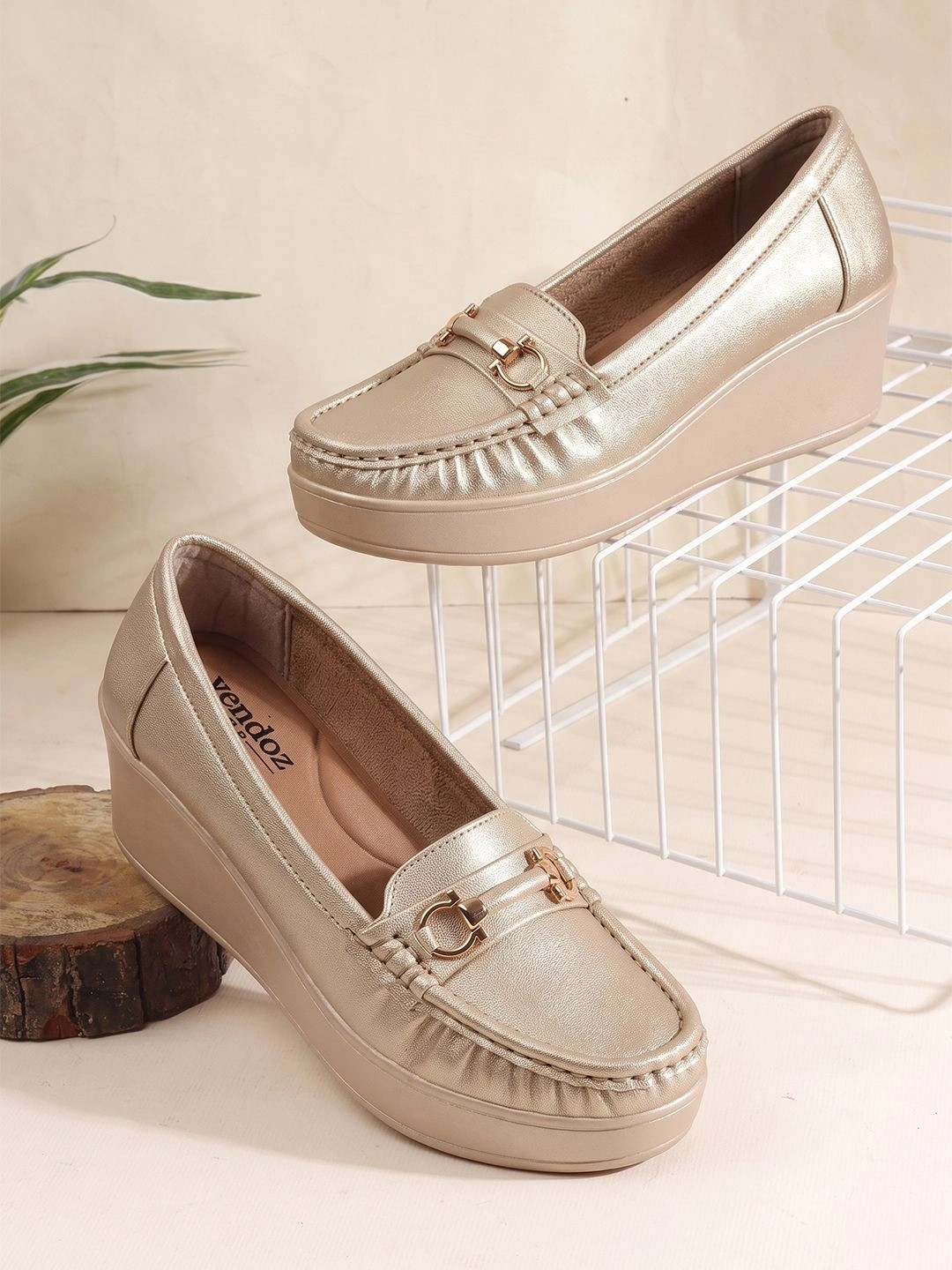 VENDOZ Women Loafers