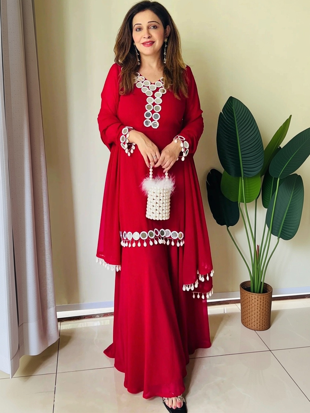 D.A.Kurtis. Women Regular Mirror Work Pure Cotton Kurta with Palazzos & With Dupatta