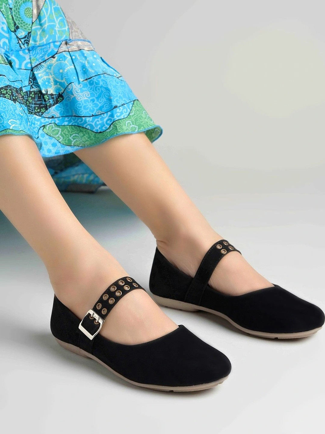Shoetopia Girls Round-Toe Ballerinas