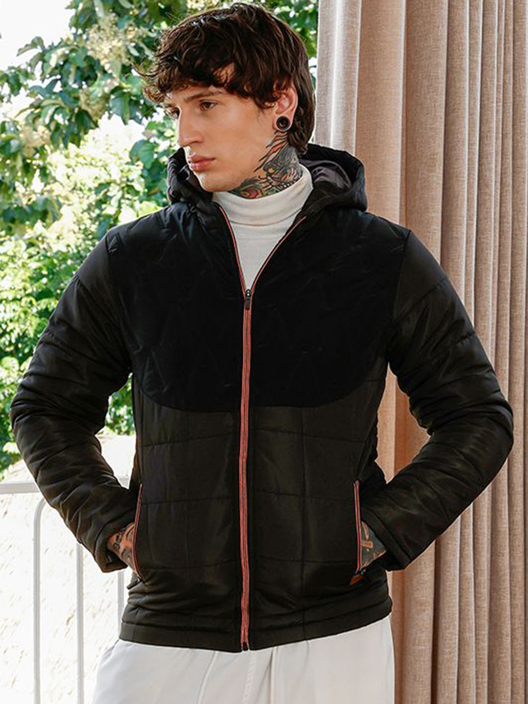 CAHOOT Men Hooded Solid Lightweight Puffer Jacket