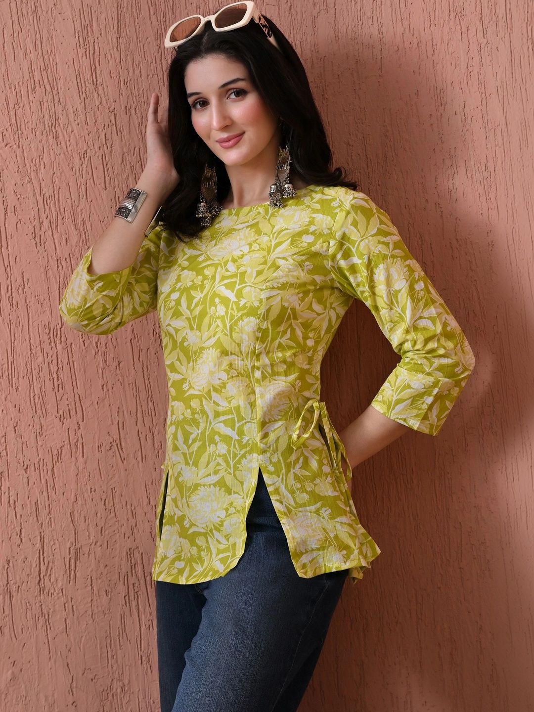 SANGAKURTI Women Floral Printed Boat Neck Cotton Kurti
