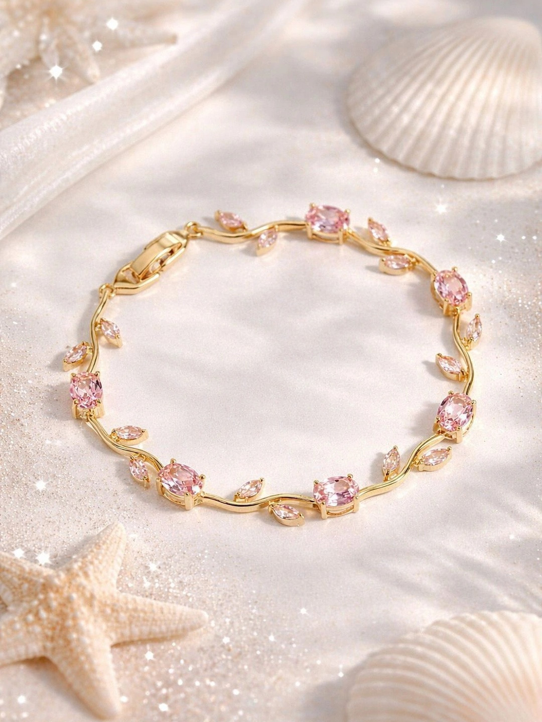 Murliwala Unisex Gold-Plated Link Bracelet