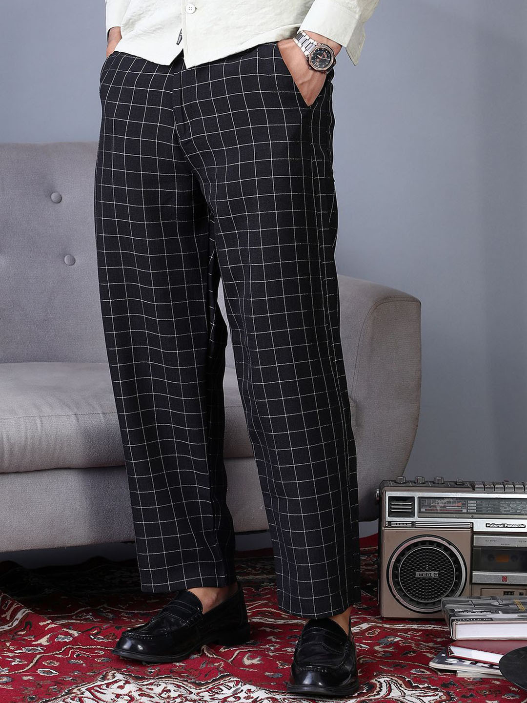 CAHOOT Men Checked Comfort Relaxed Fit Flat-Front Regular Trousers