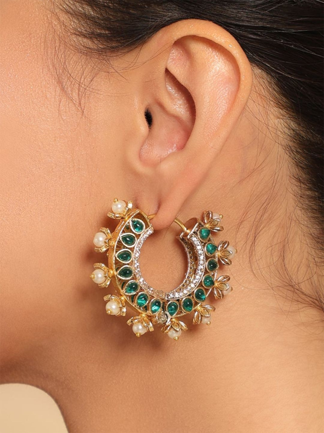 Nuyug Gold-Plated Kundan Studded Circular Shape Hoop Earrings