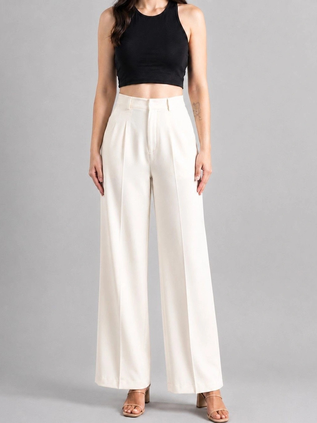 BELSHY Women Straight Fit Pleated Trousers