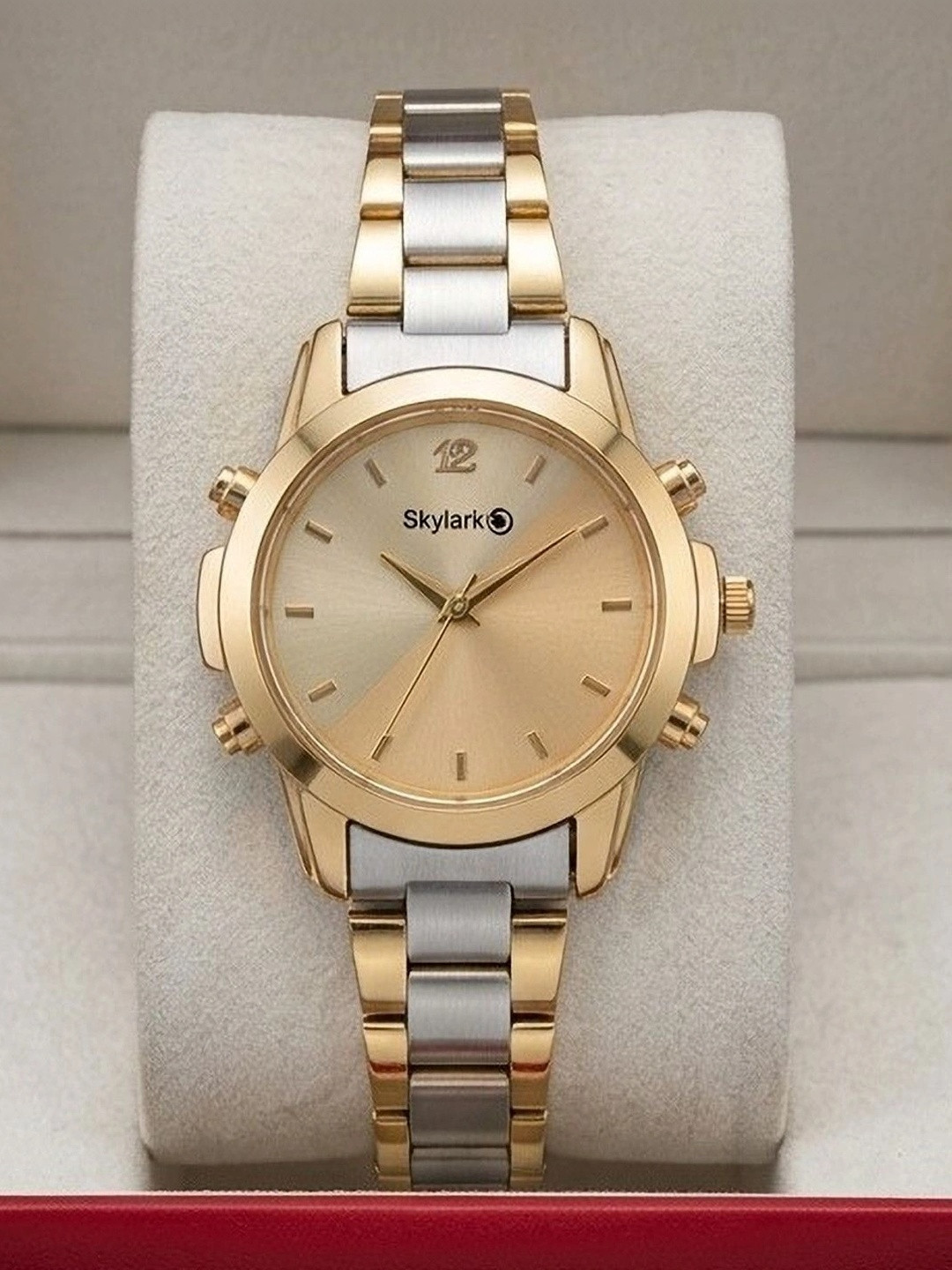 Skylark Women Dial & Stainless Steel Bracelet Style Straps Analogue Watch Camio_Two_Half_Gold_girl