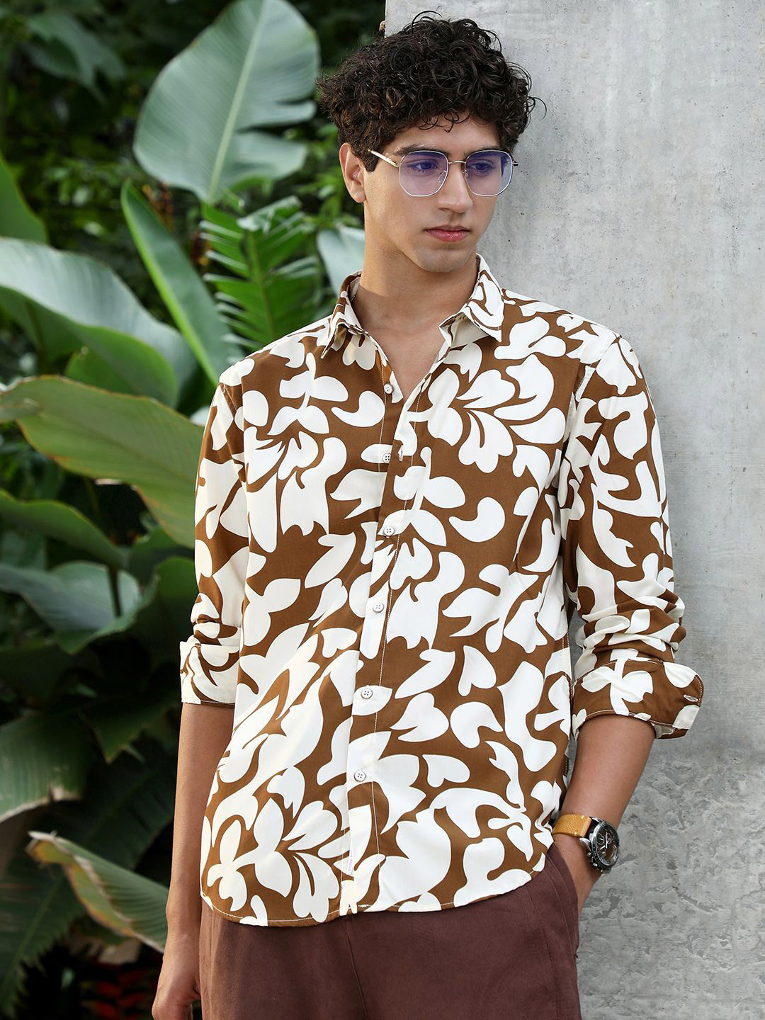 CAHOOT Floral Printed Spread Collar Classic Regular Fit Casual Shirt