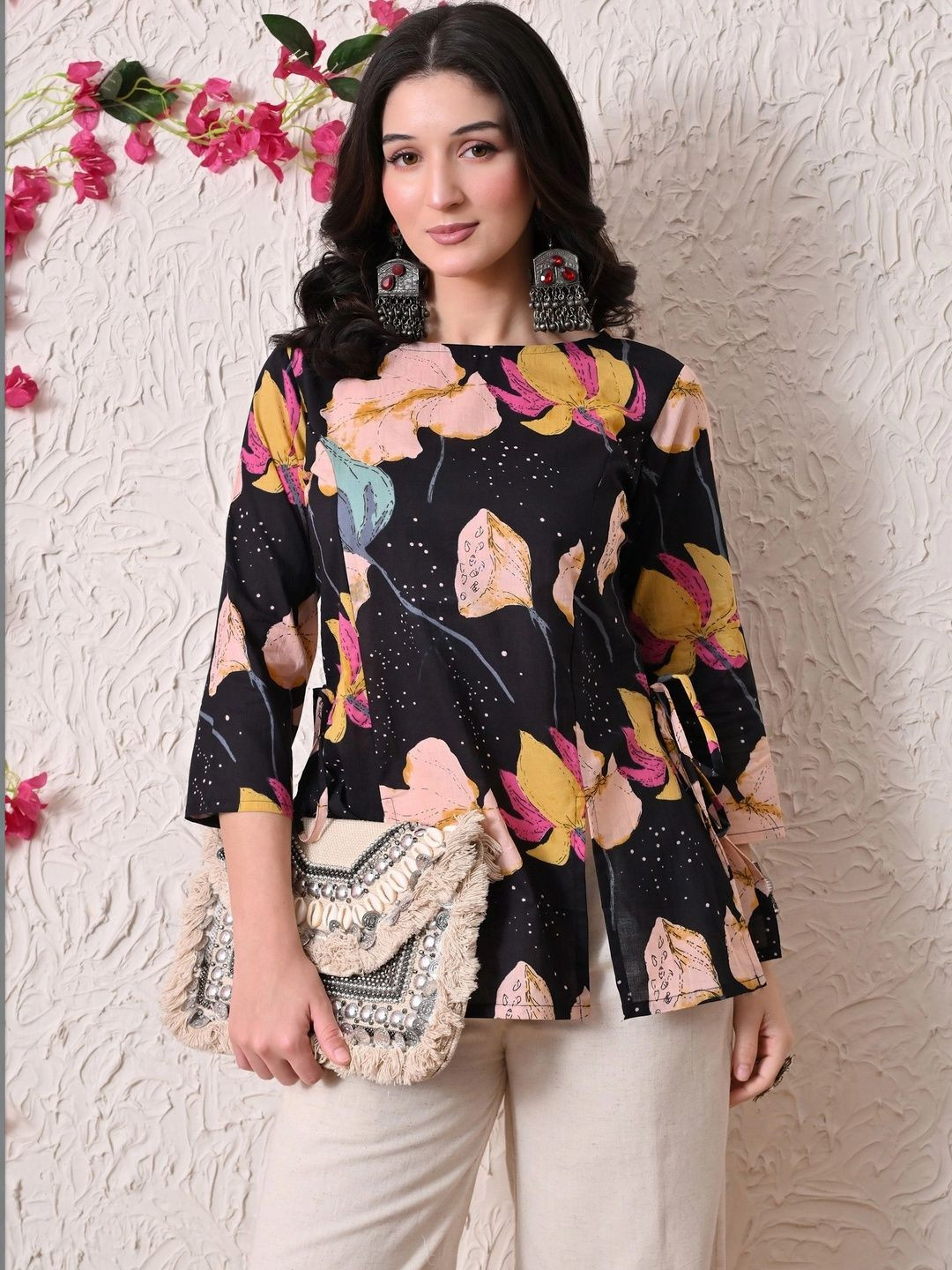 SANGAKURTI Women Floral Printed Boat Neck Cotton Kurti