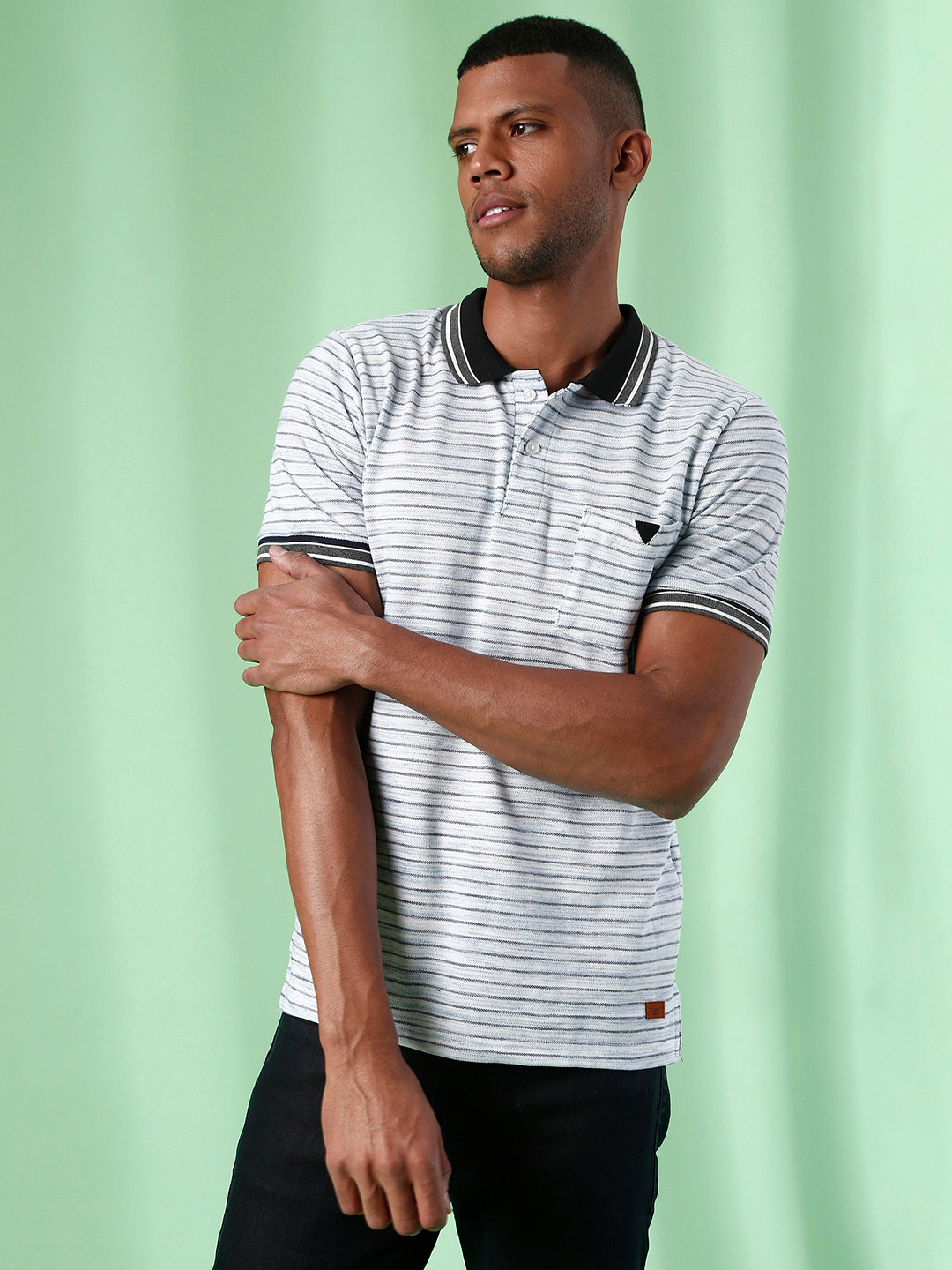 CAHOOT Men Grey Striped Pockets Outdoor T-shirt