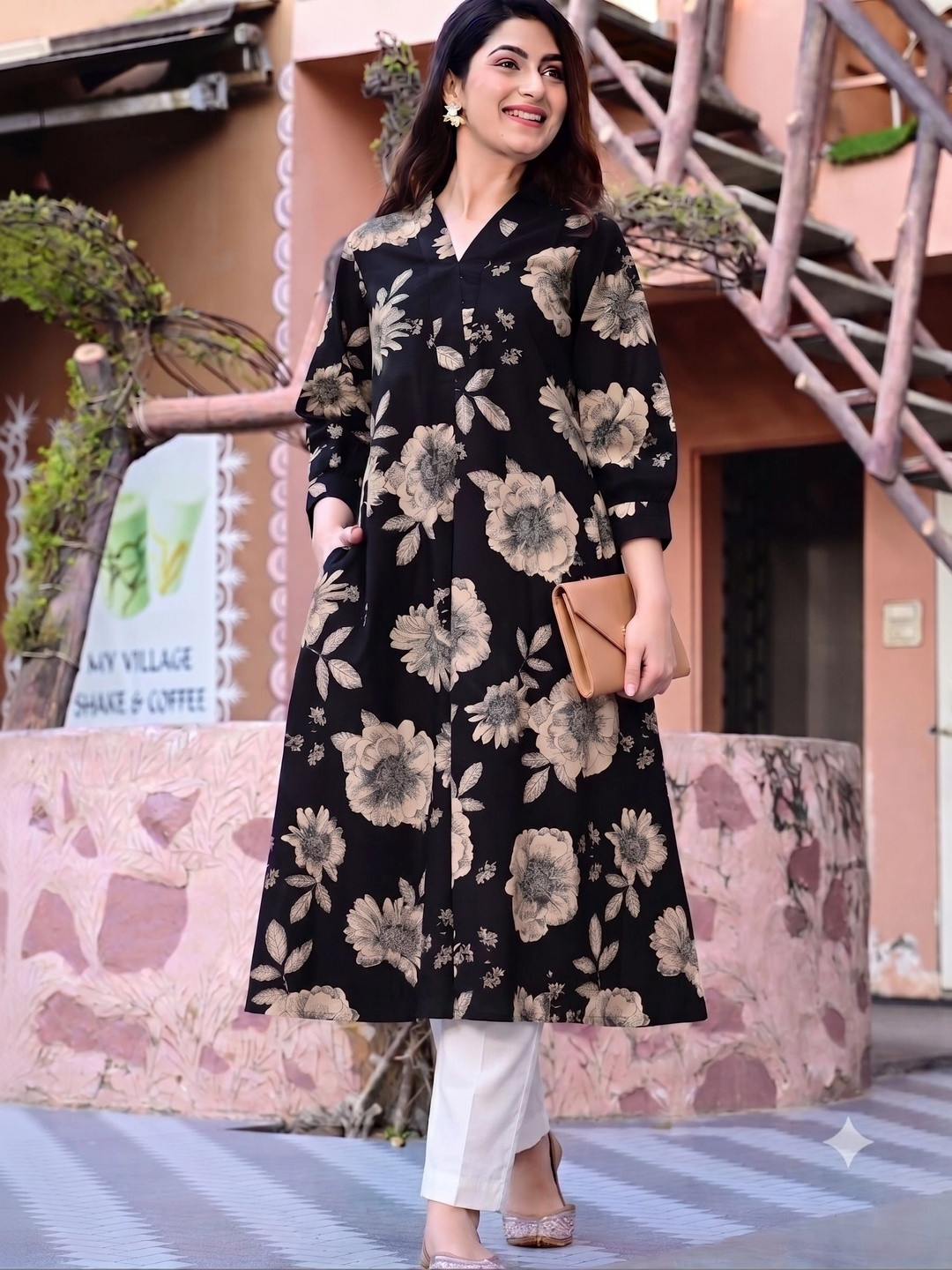 Chaukas Women Floral Printed Floral Kurta
