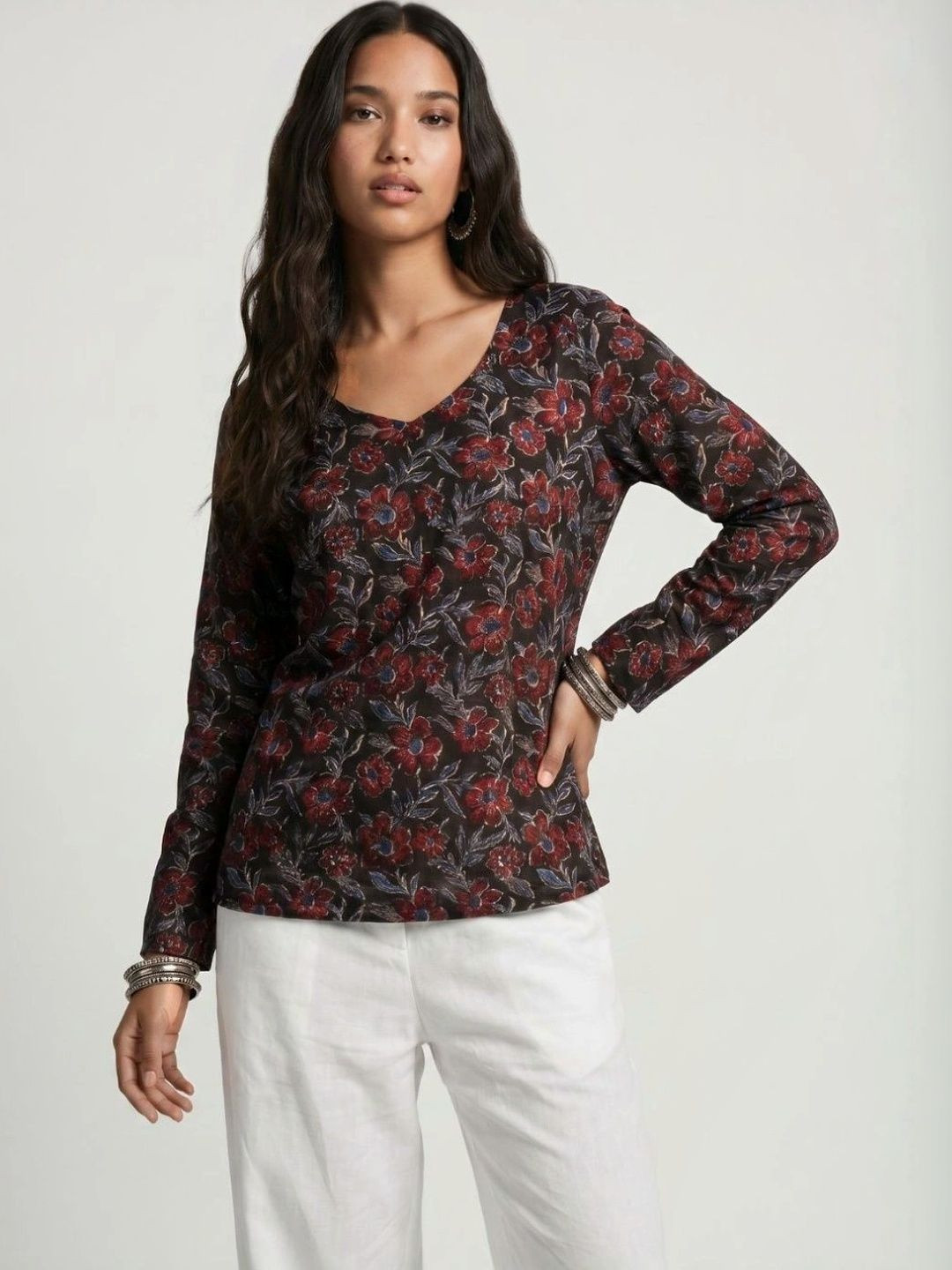 NISHORAMA Floral Printed V-Neck Pure Cotton Kurti