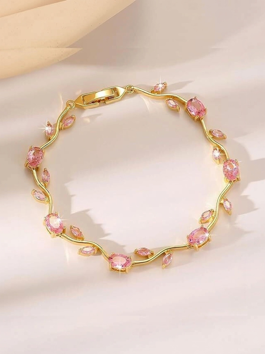 Murliwala Unisex Gold-Plated Link Bracelet