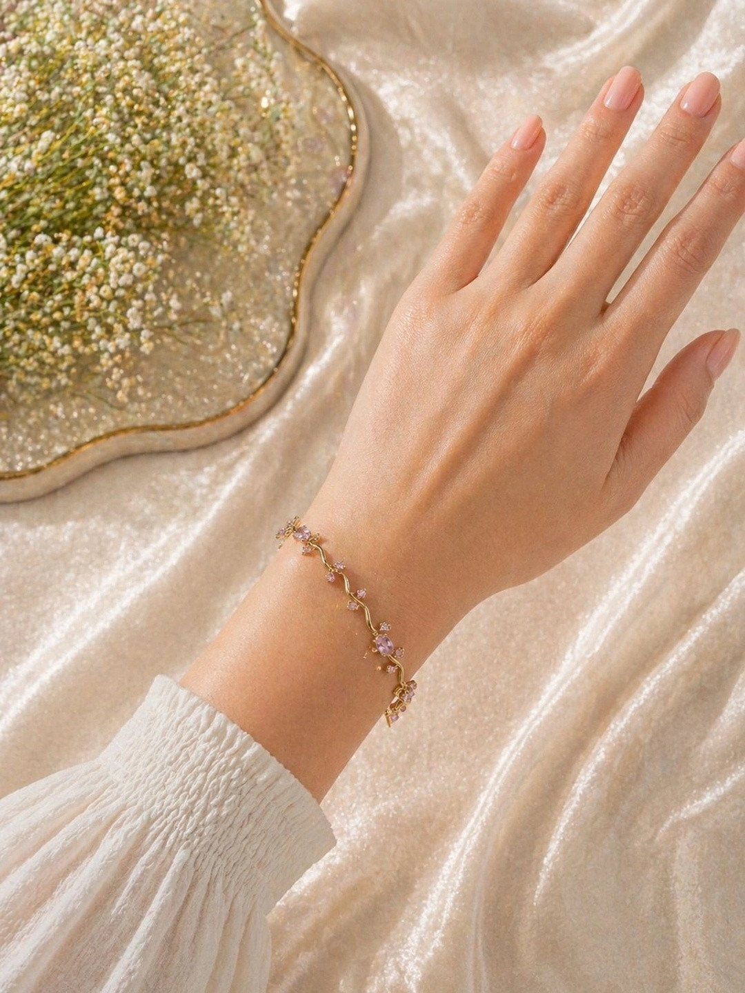 PASU FASHION Women Gold-Plated Artificial Stones Studded Link Bracelet