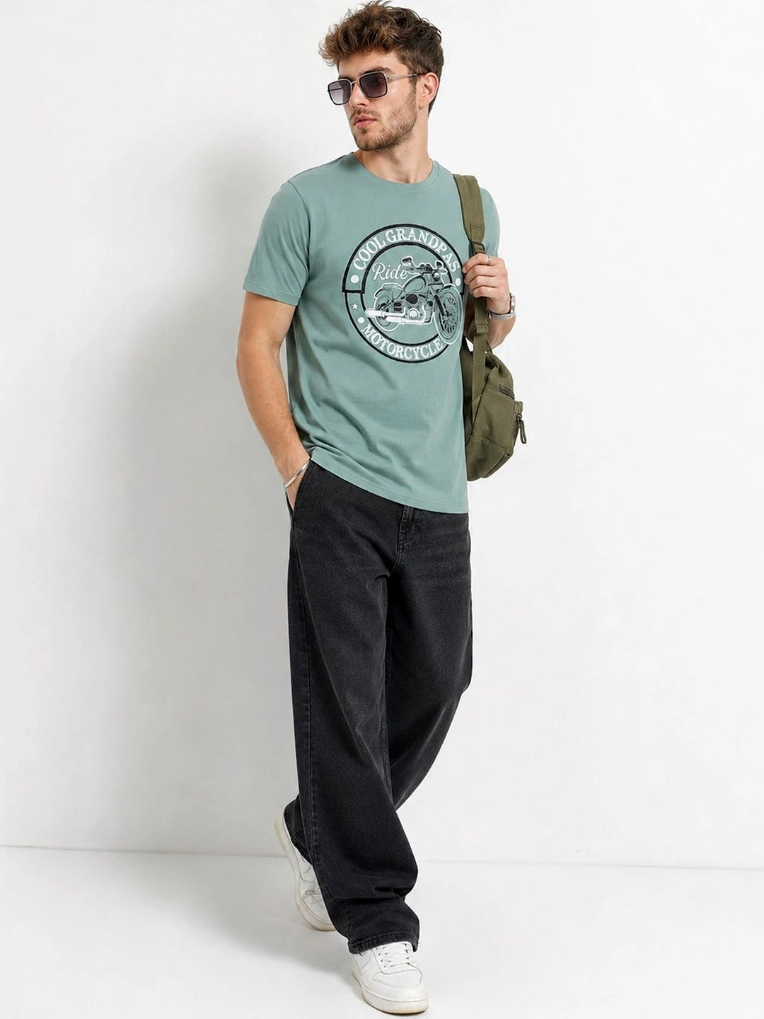 Roadster Men Printed T-shirt