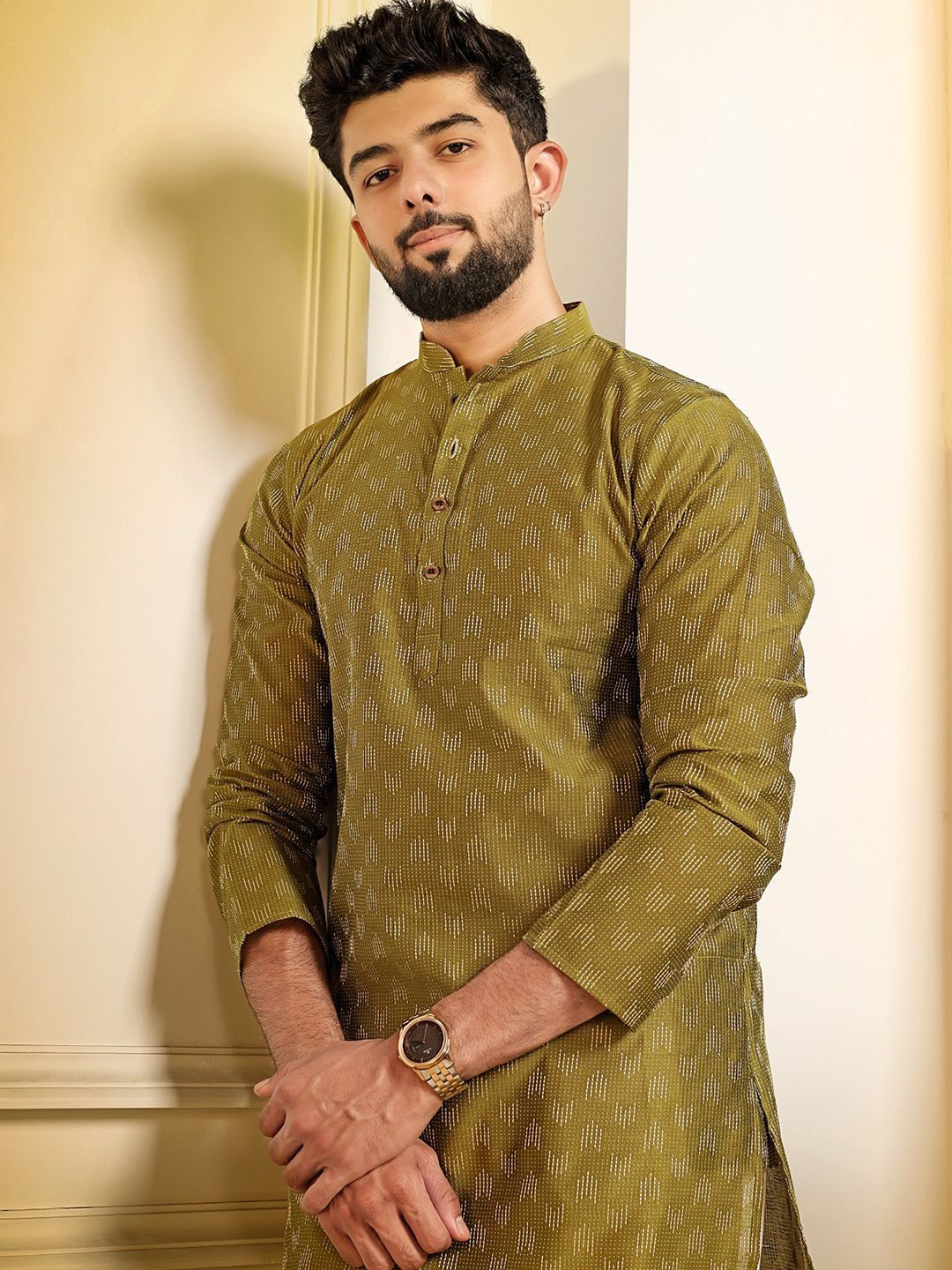 Koshin Geometric Embroidered Mandarin Collar Thread Work Straight Kurta