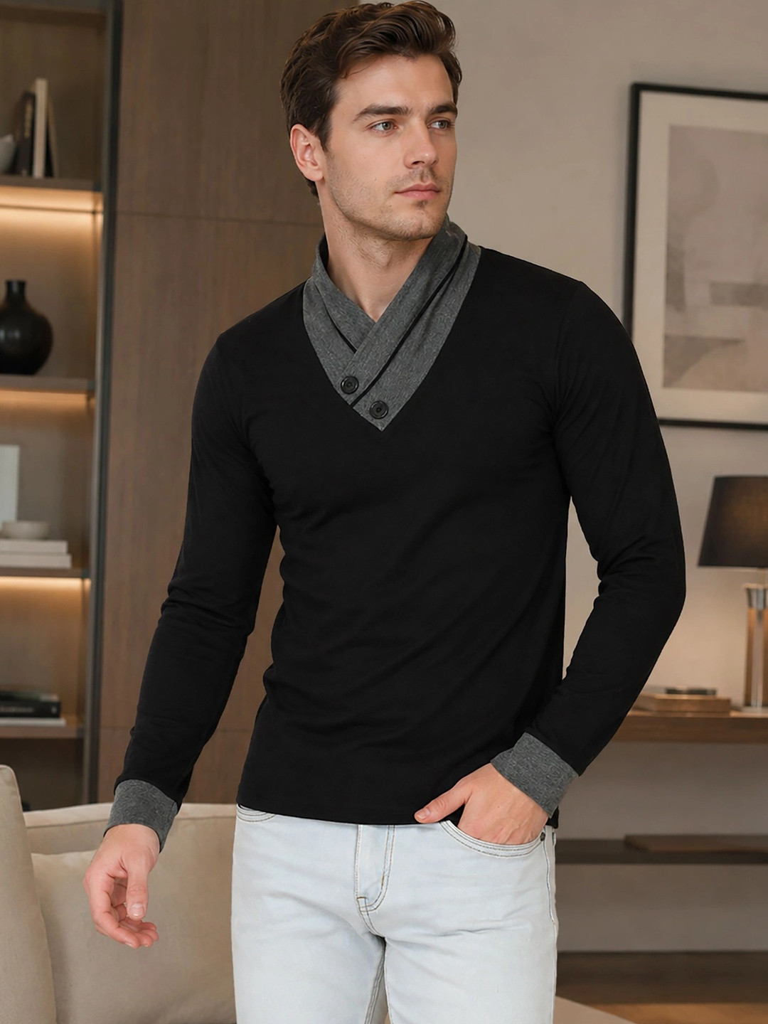 ATIGIANO Men V-Neck T-shirt