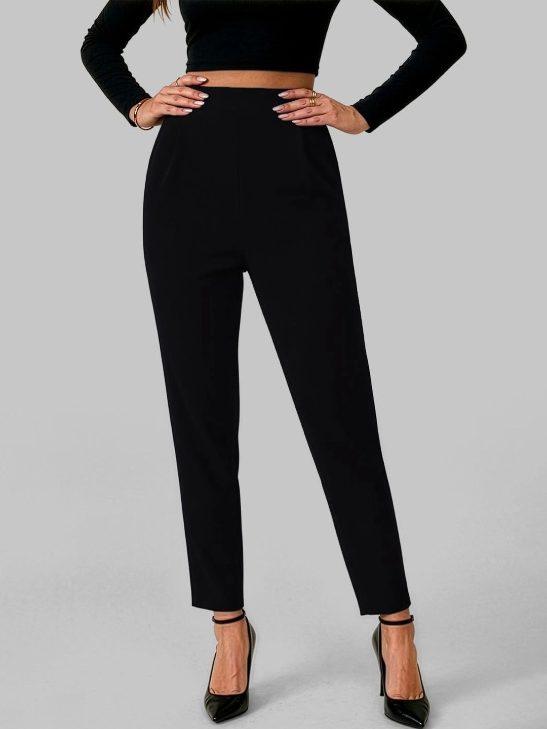 Navyankaa Women Straight Fit High-Rise Trousers