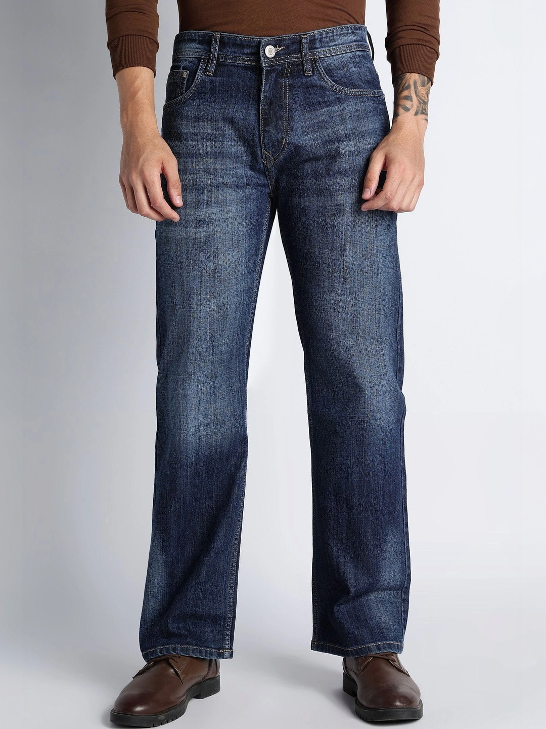 ONSYLE Men Straight Fit Mid-Rise Low Distress Light Fade Stretchable Jeans