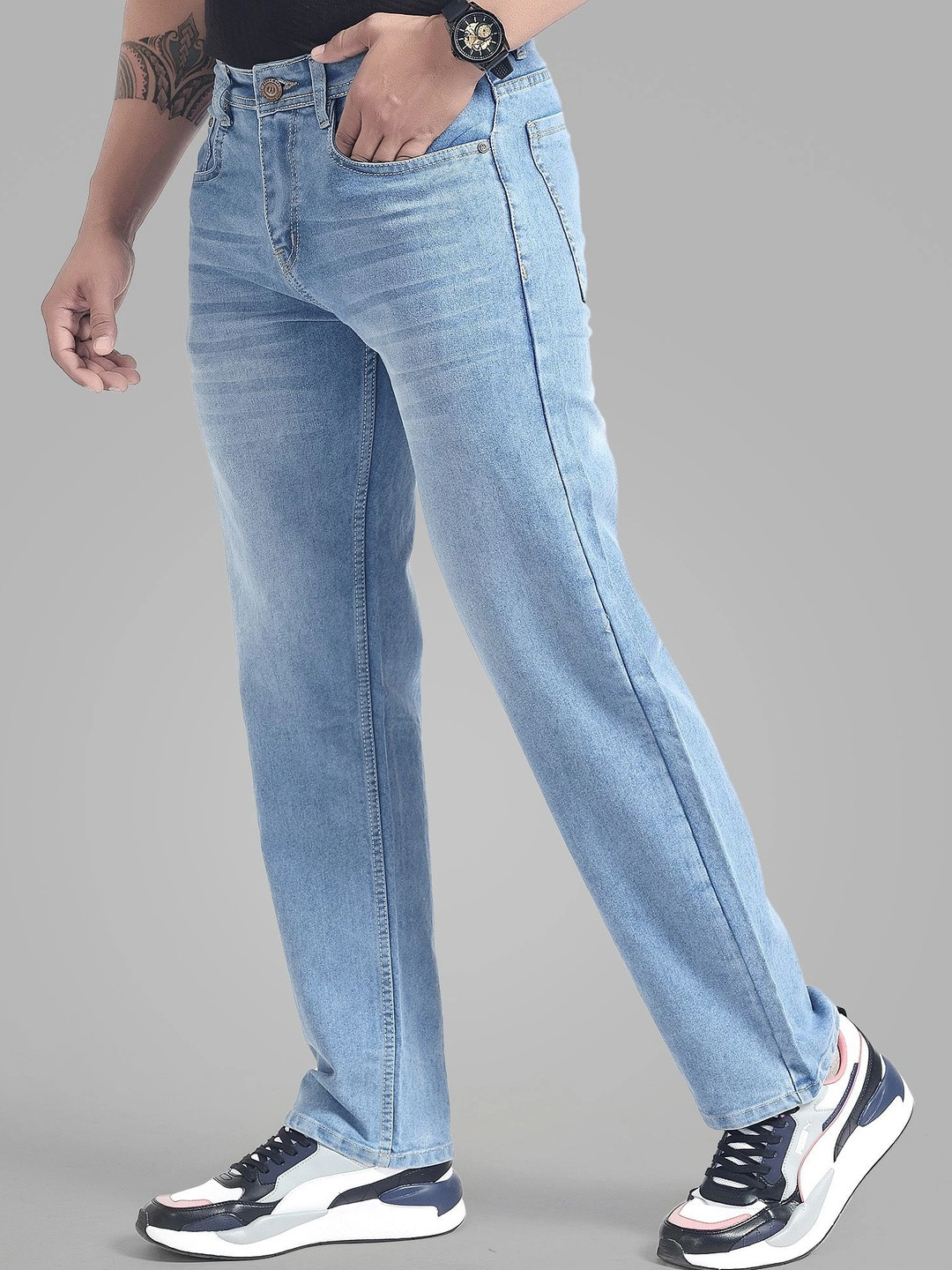 Wanted Men Straight Fit Mid-Rise Jeans