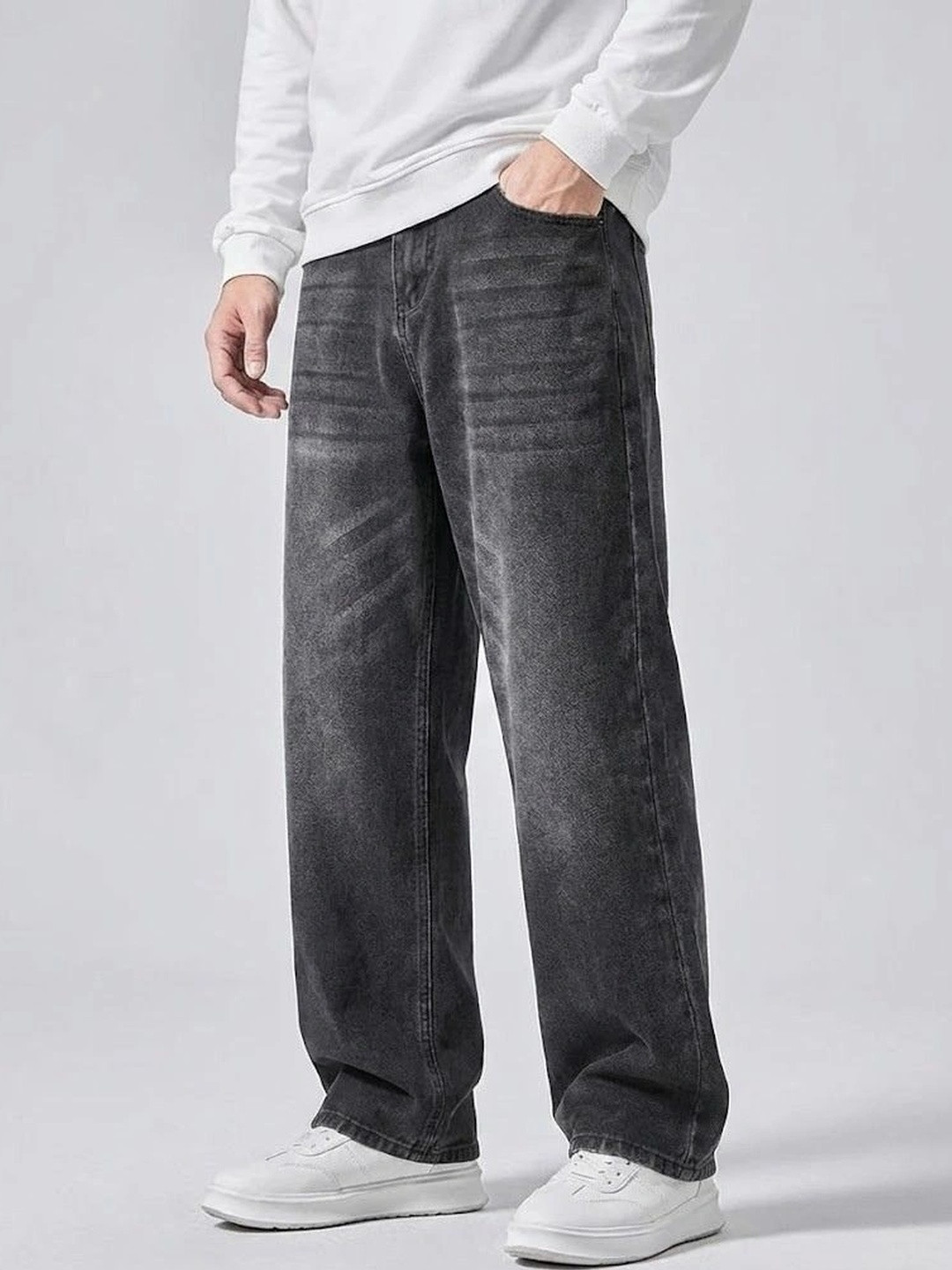 Wanted Men Regular Fit Mid-Rise Jeans