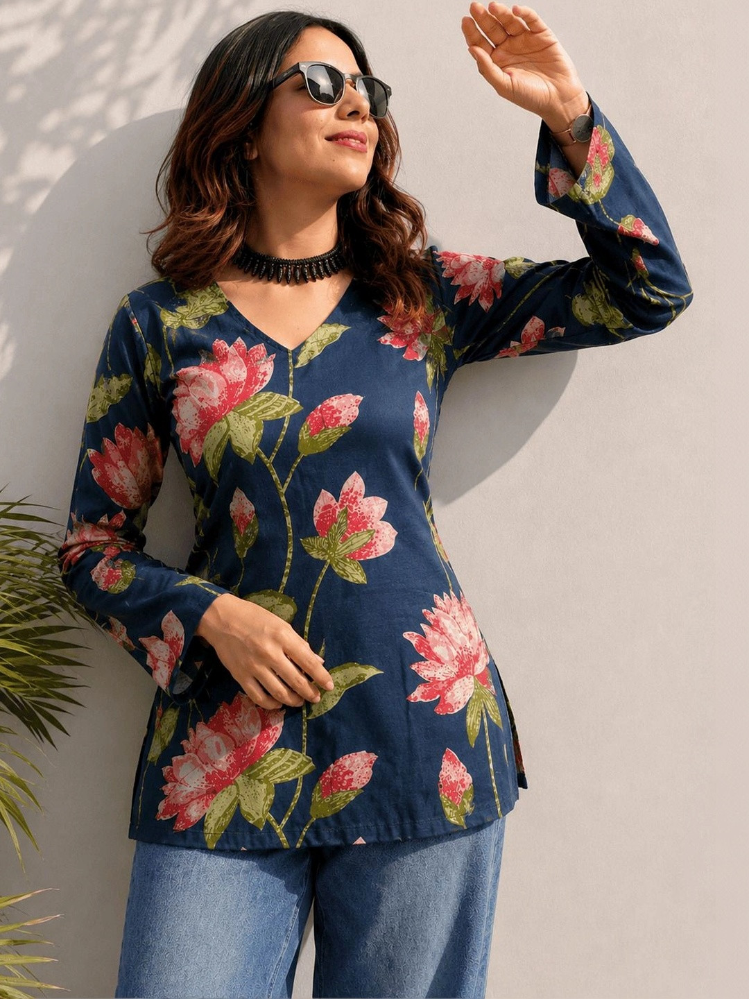 Shedika Women Floral Printed Indie Florals Kurta