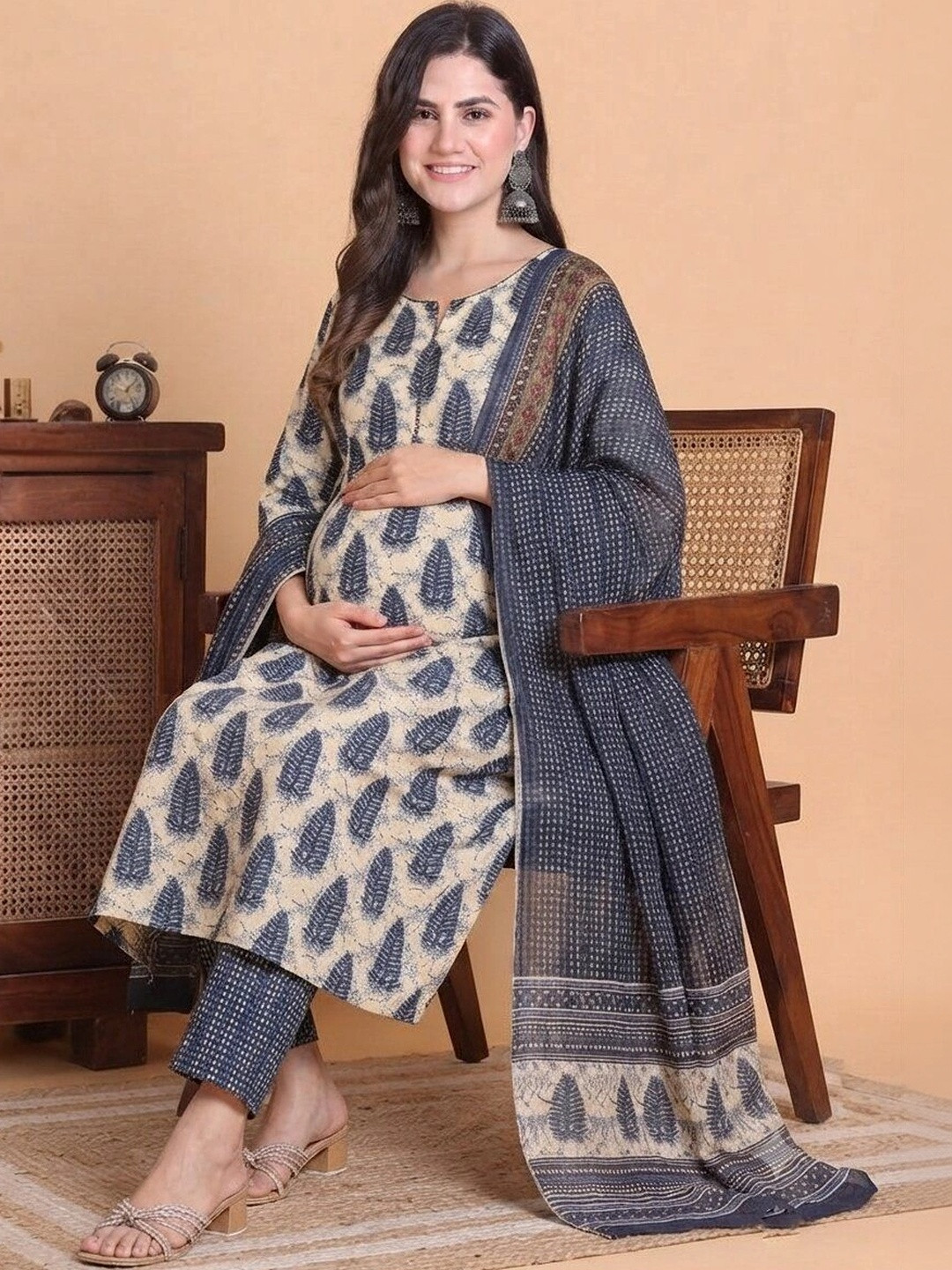 Assume Fab Women Ethnic Motifs Printed Regular Kurta with Trousers & With Dupatta