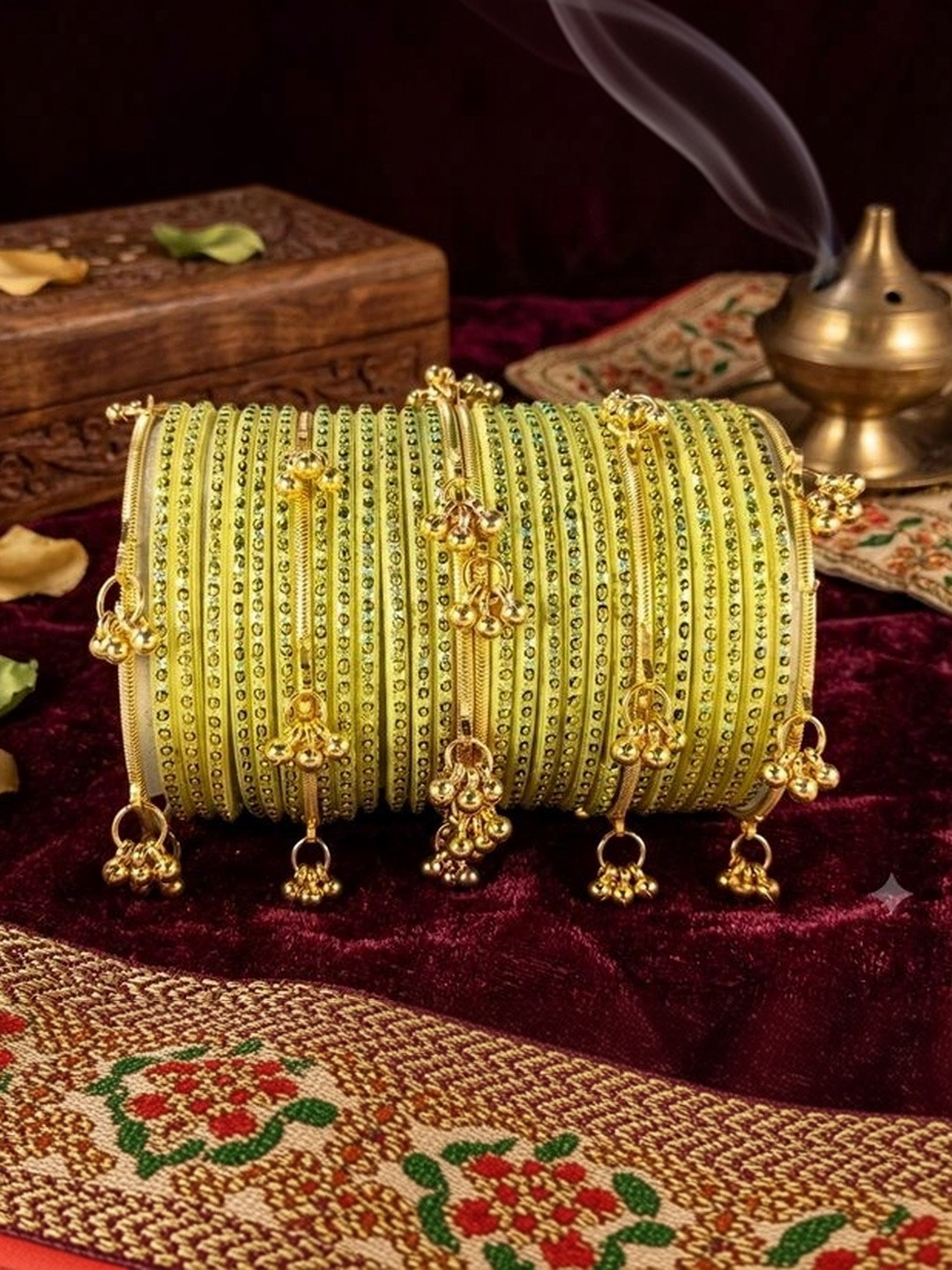 AMITFASHION Gold-Plated Stone Studded & Beaded Bangle