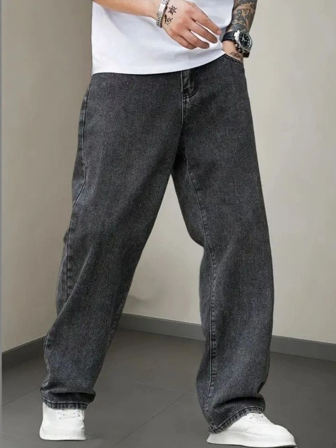 Wanted Men Regular Fit Mid-Rise Jeans