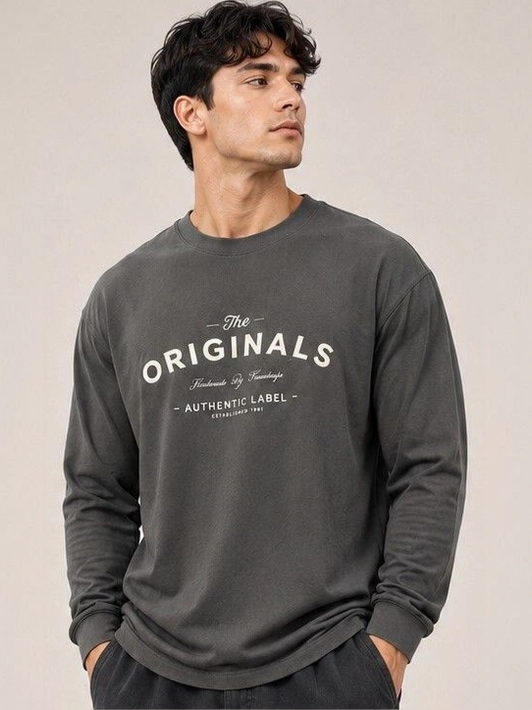 FABRIPPLE Men Printed Sweatshirt