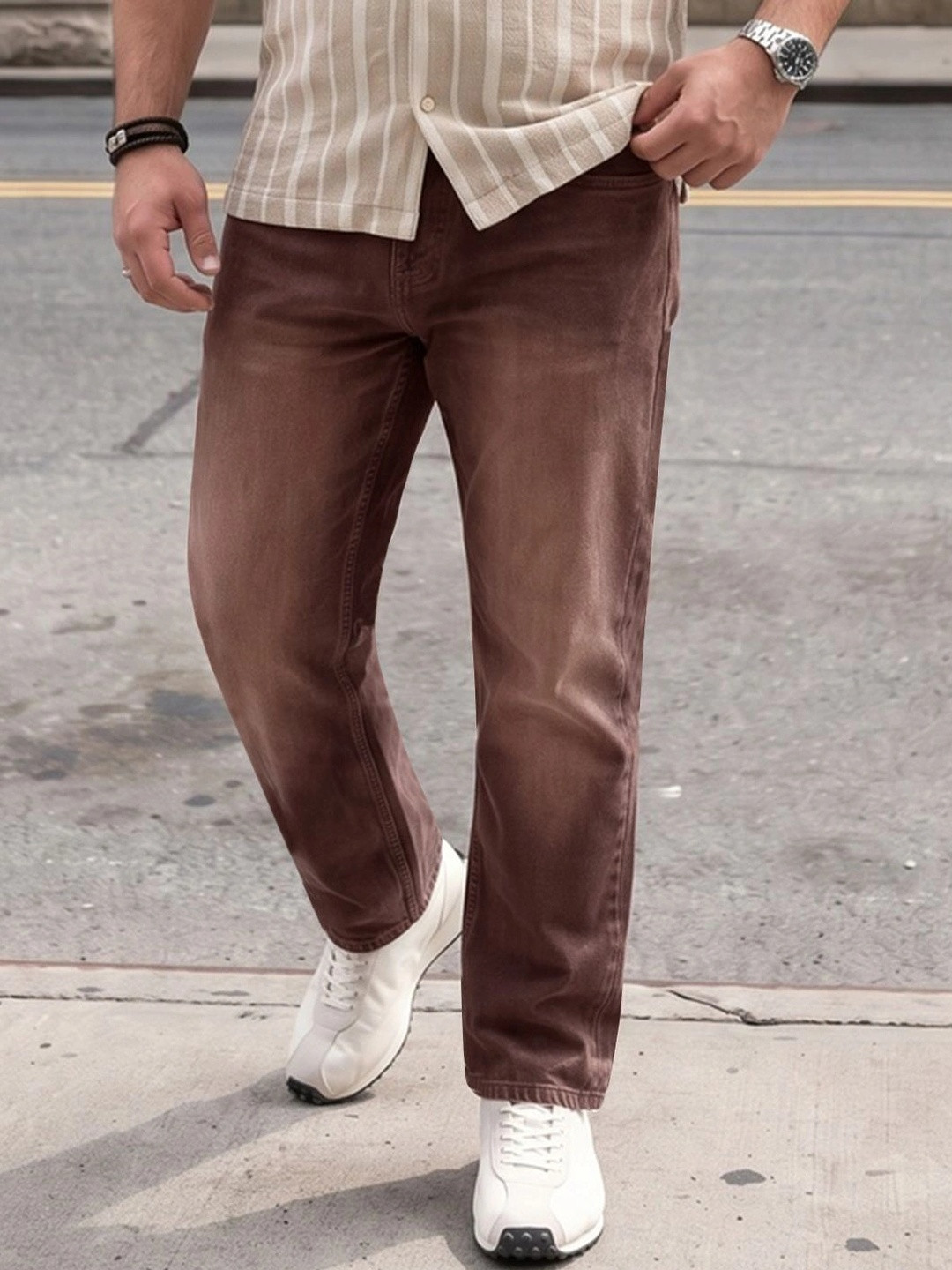 Urbano Plus Men Relaxed Fit Mid-Rise Light Fade Jeans