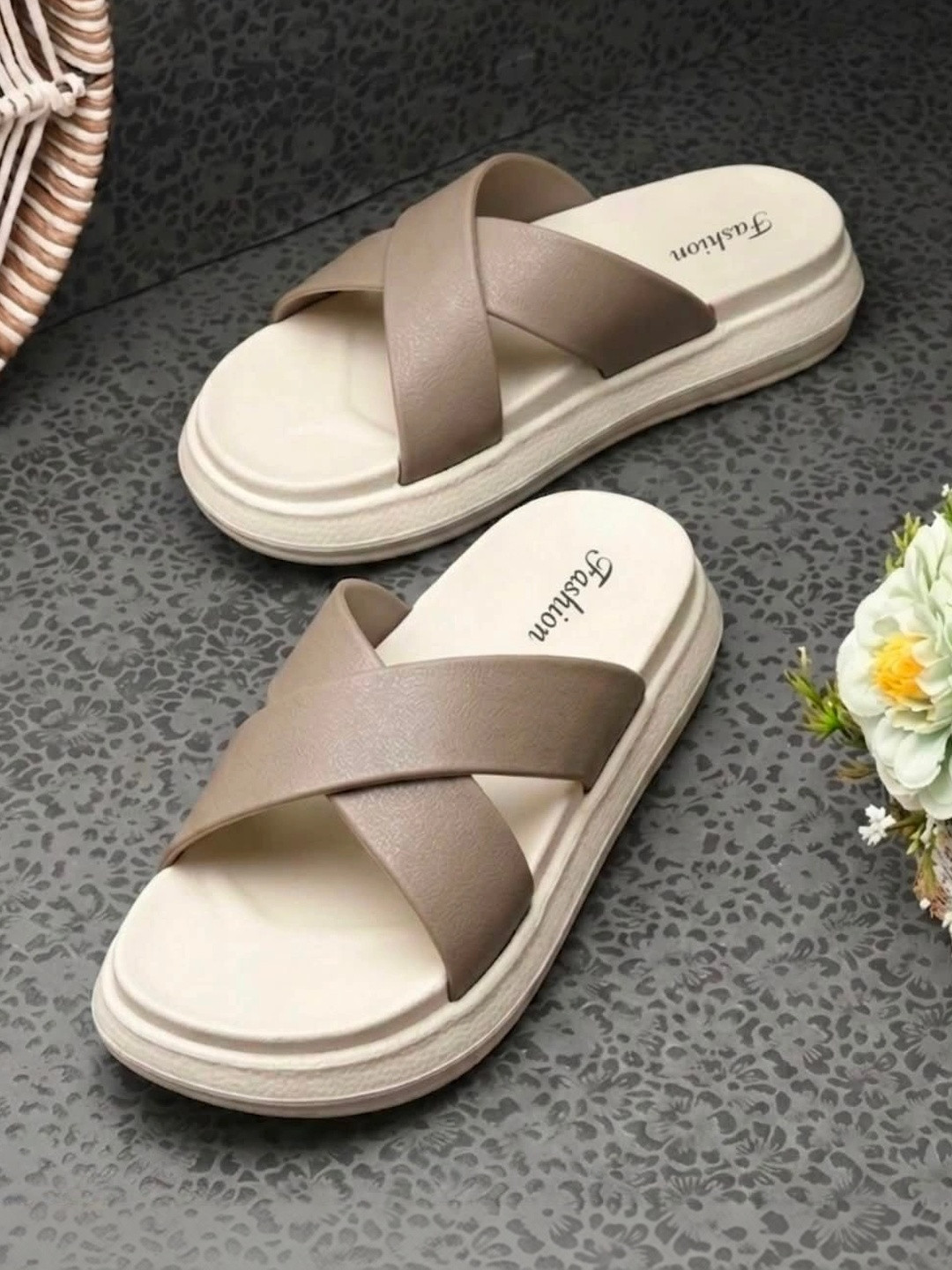 LNT FASHION Women Sliders