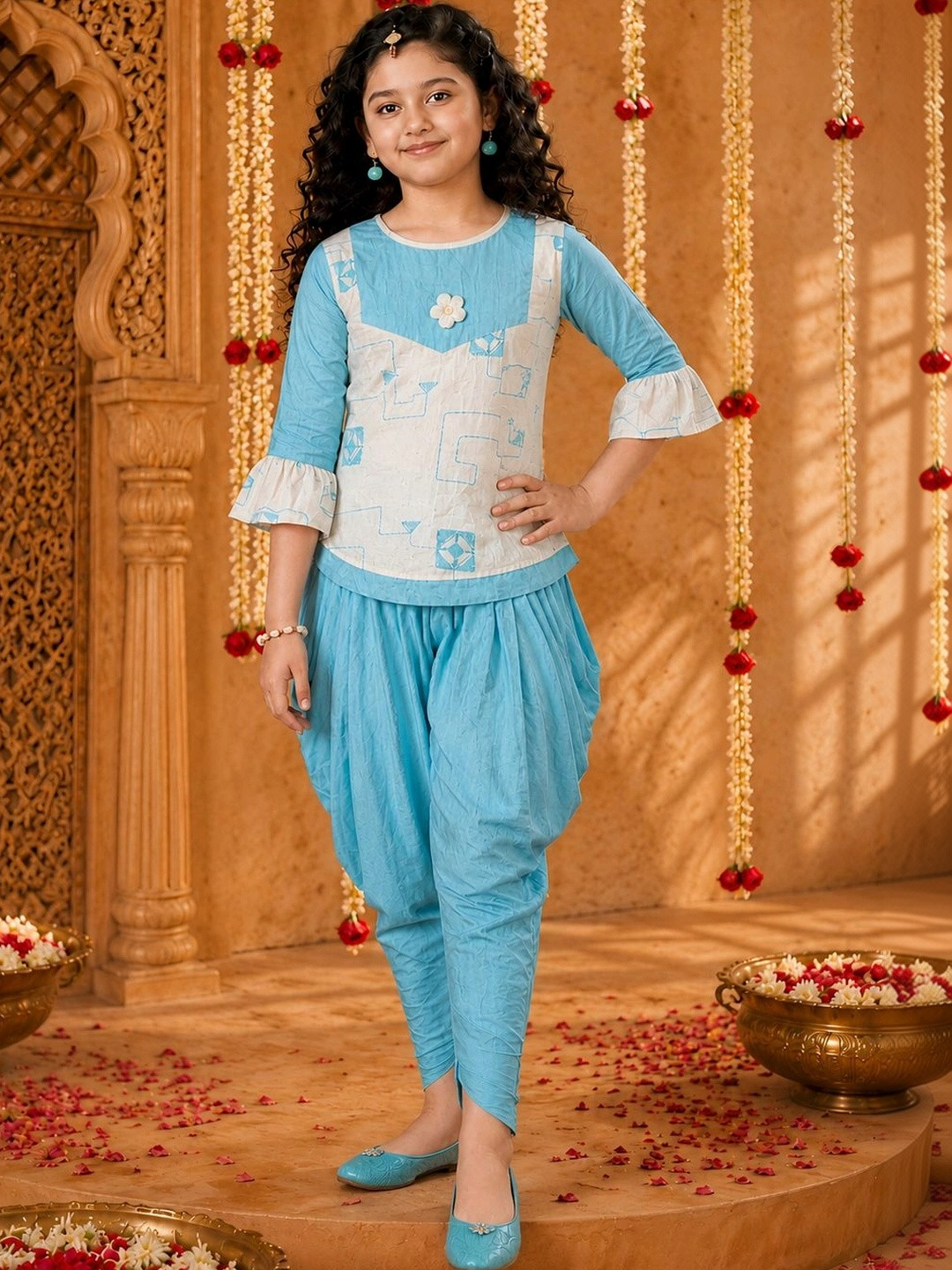 KAARIGARI Girls Printed Top with Dhoti Pants
