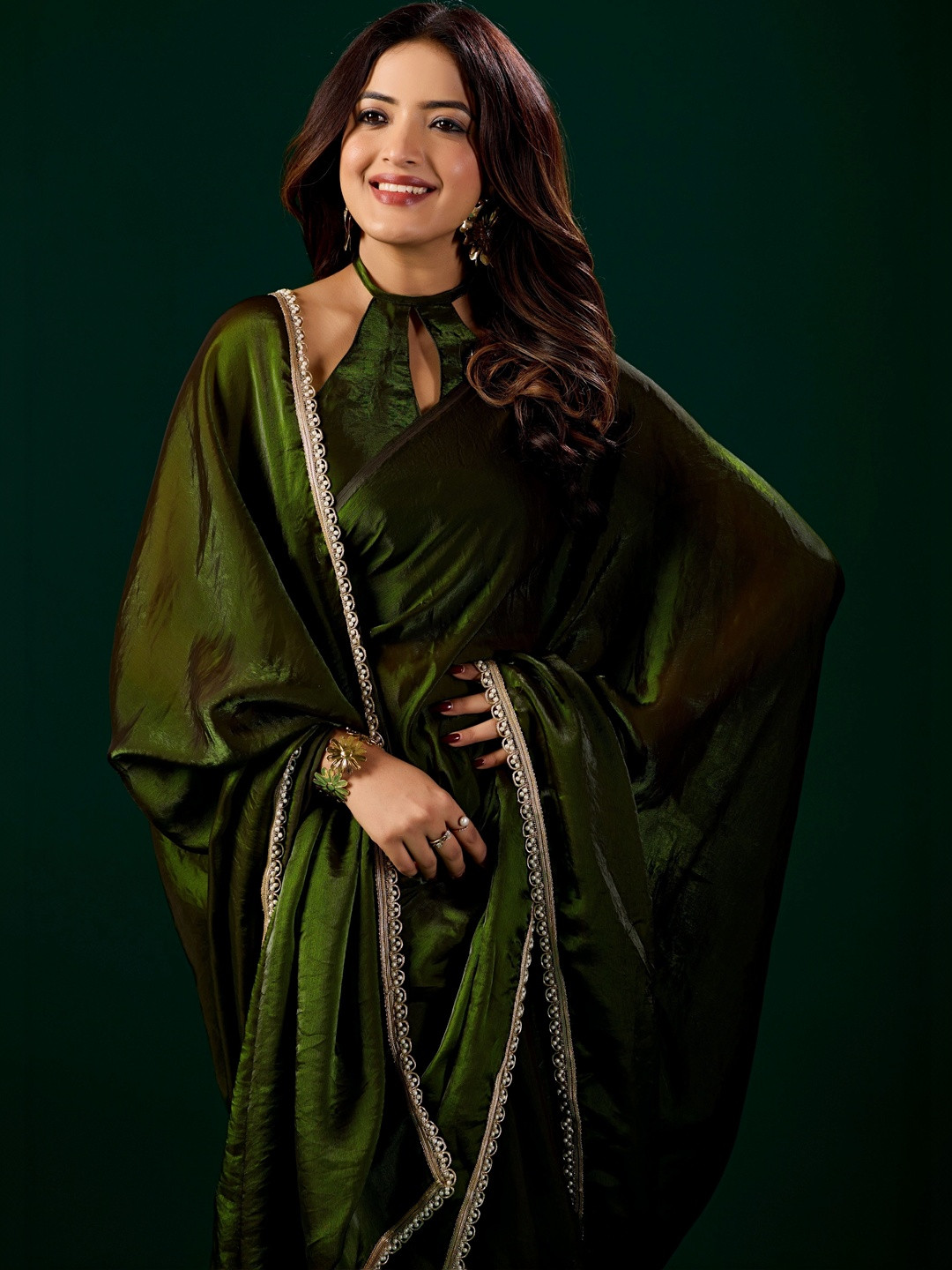KANYAARI Women Beads and Stones Embroidered Border Satin Saree