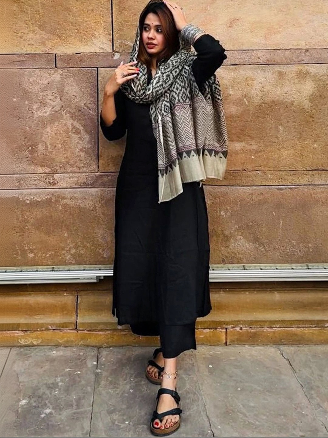 PITRIS Women Ethnic Motifs Regular Kurta with Palazzos & With Dupatta