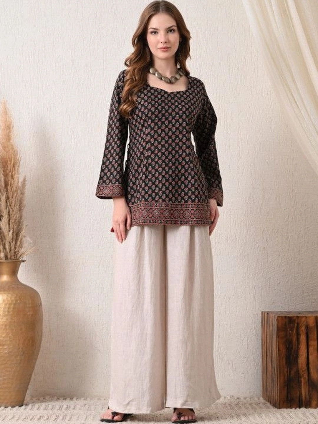 NIVEDANAM Ethnic Motifs Printed Square Neck Kurti