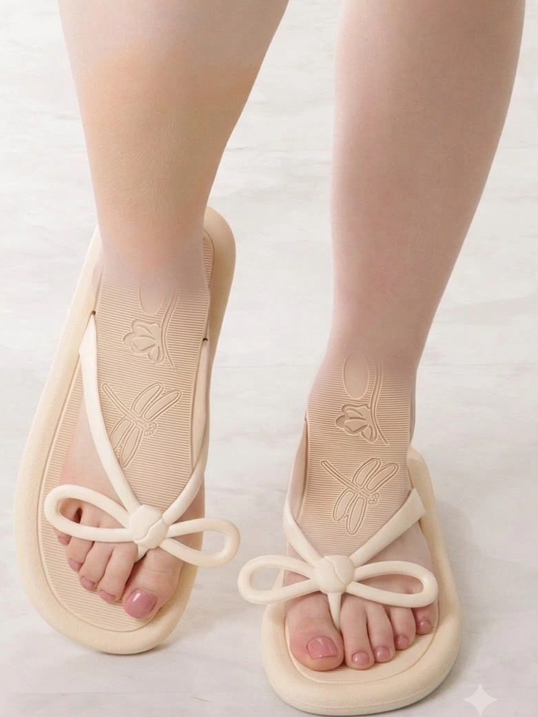 LNT FASHION Women Embellished Thong Flip-Flops