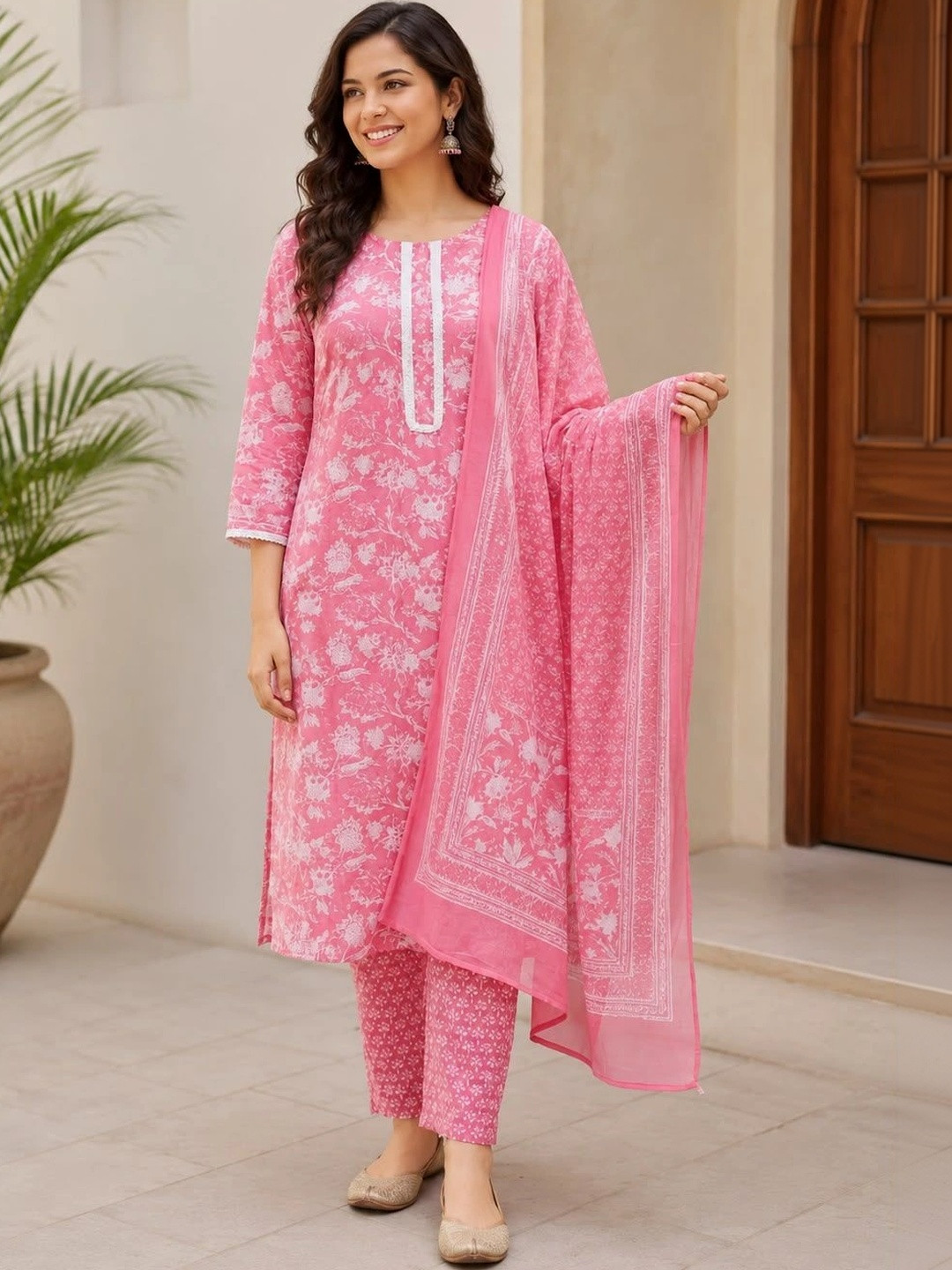 Sangria Women Floral Printed Regular Pure Cotton Kurta with Trousers & With Dupatta