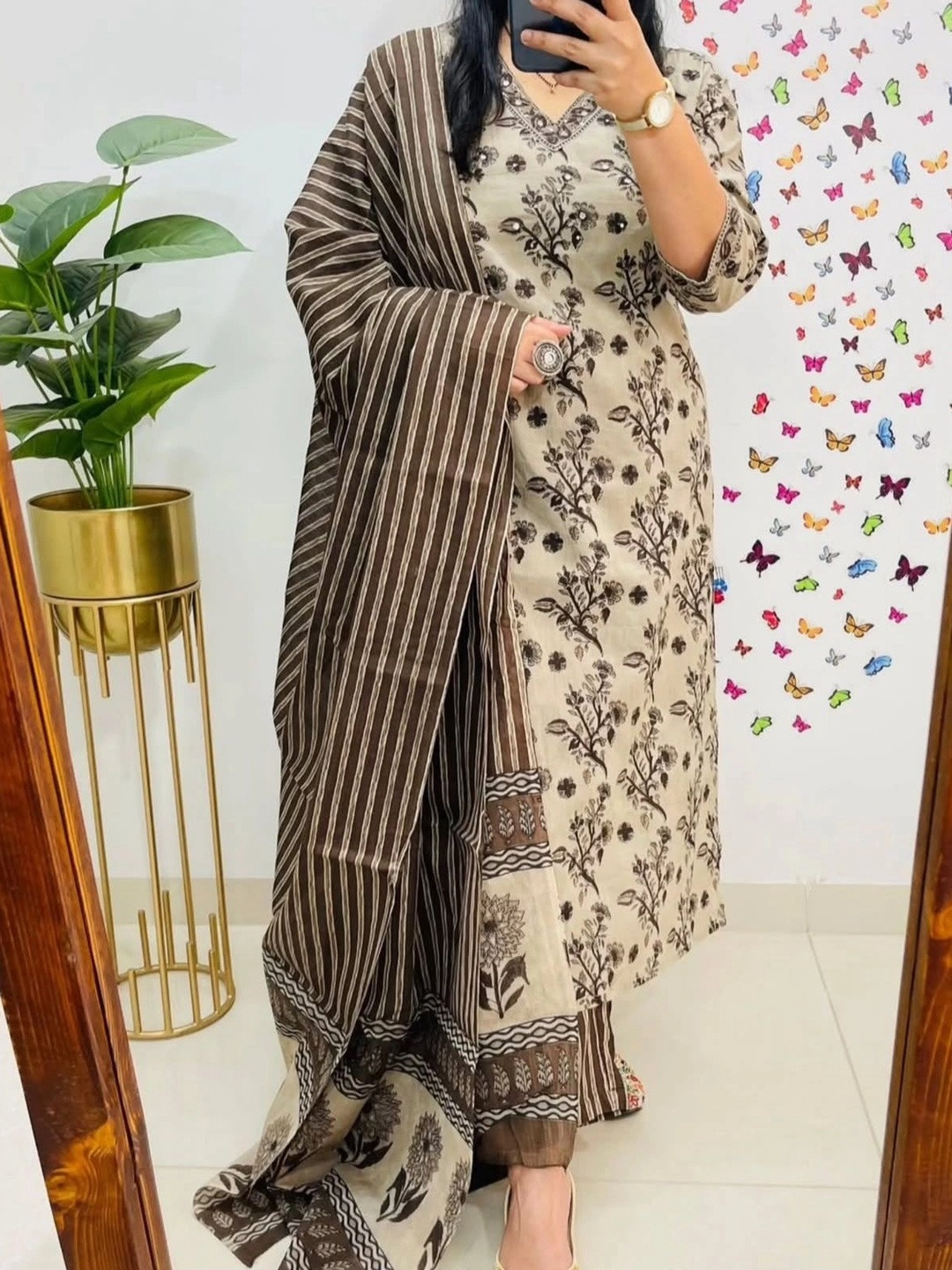 MFGIVA Women Floral Printed Regular Thread Work Pure Cotton Kurta with Palazzos & With Dupatta