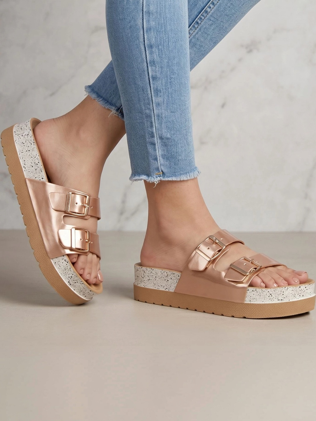 looksfootwear Women Printed Sliders